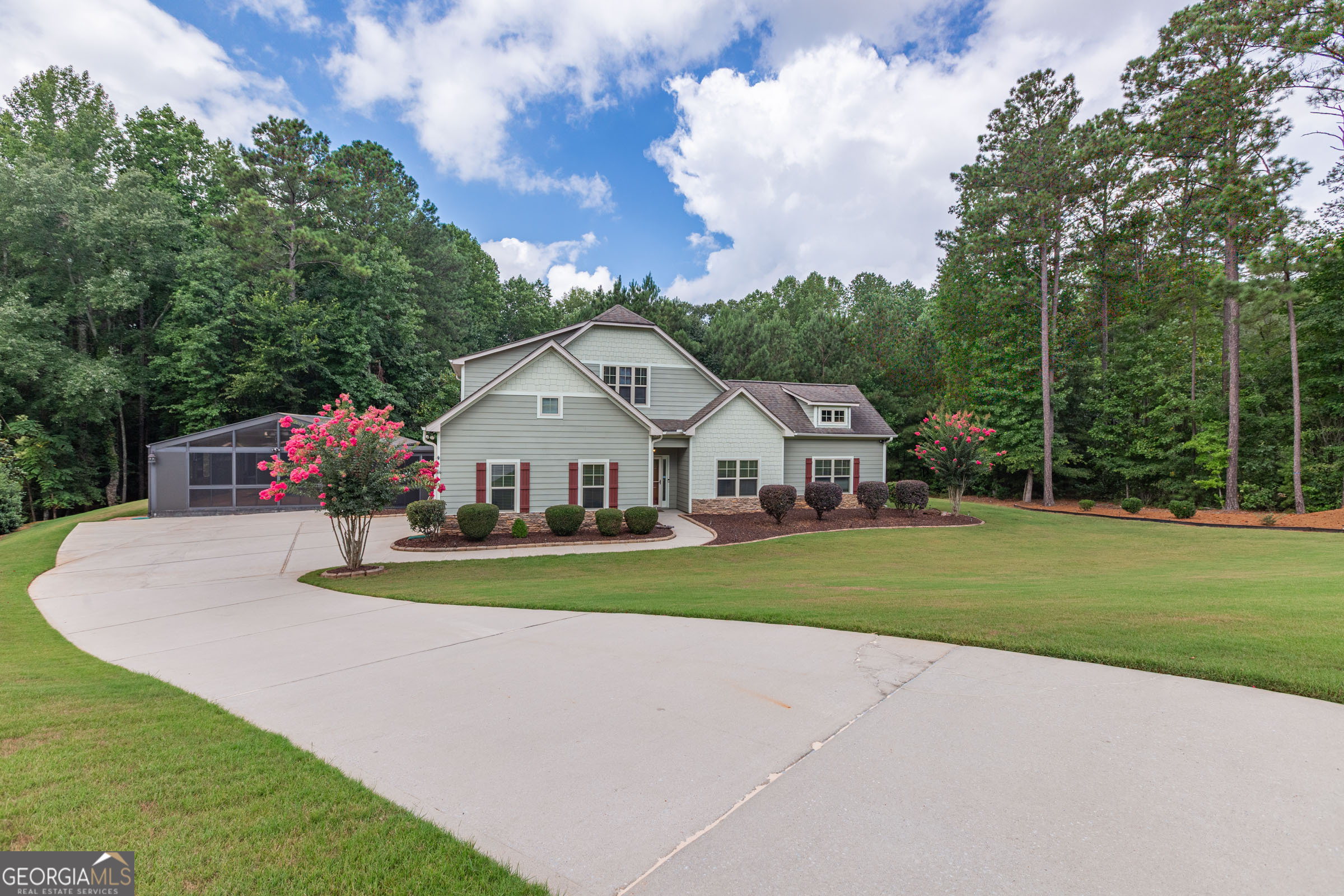 Senoia, Georgia, 30276, United States, 4 Bedrooms Bedrooms, ,3 BathroomsBathrooms,Residential,For Sale,1970203