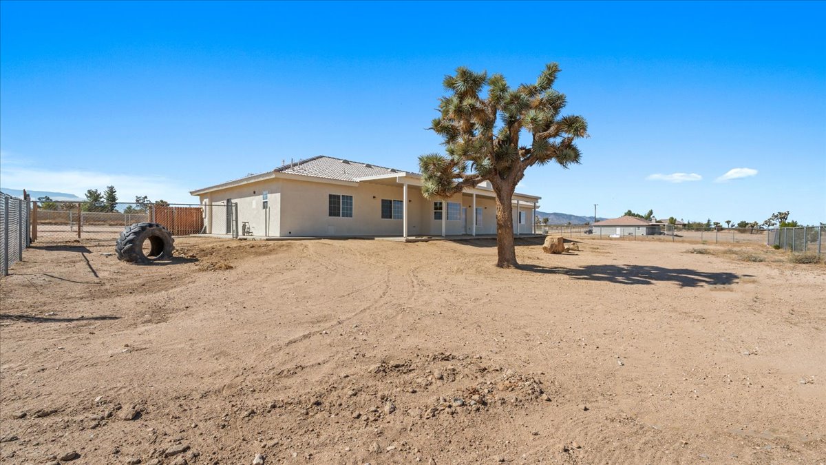 Phelan, California, 92371, United States, 4 Bedrooms Bedrooms, ,3 BathroomsBathrooms,Residential,For Sale,1983019