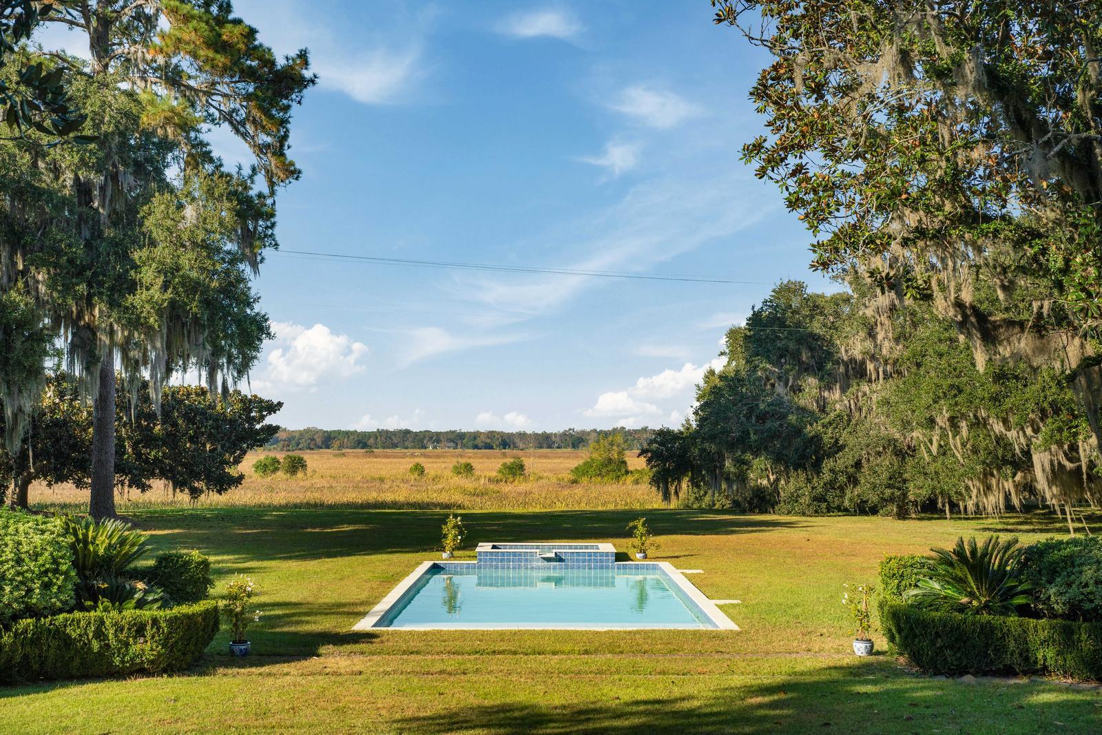 Yemassee, South Carolina, 29945, United States, 6 Bedrooms Bedrooms, ,7 BathroomsBathrooms,Residential,For Sale,1989284