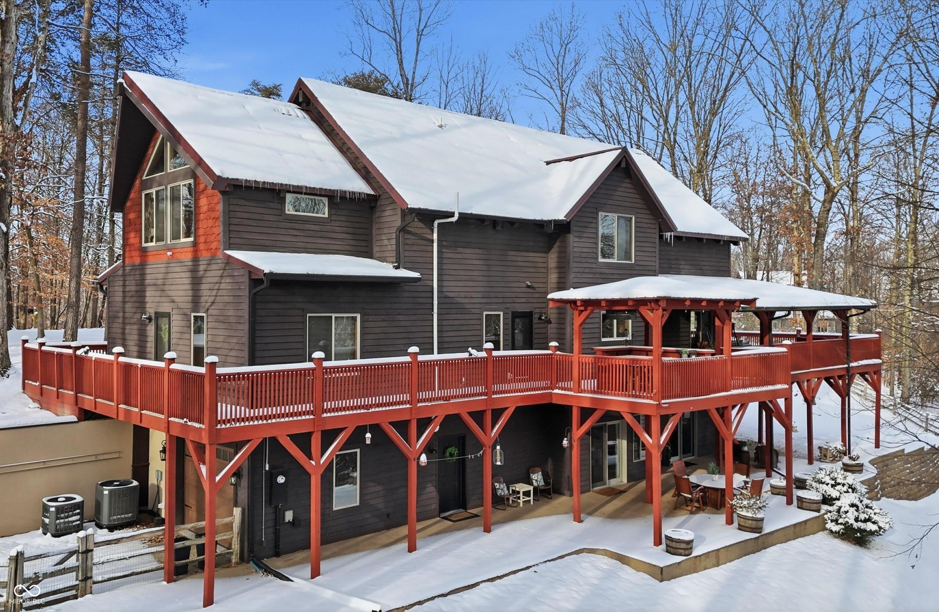 Unionville, Indiana, 47468, United States, 5 Bedrooms Bedrooms, ,5 BathroomsBathrooms,Residential,For Sale,1975333