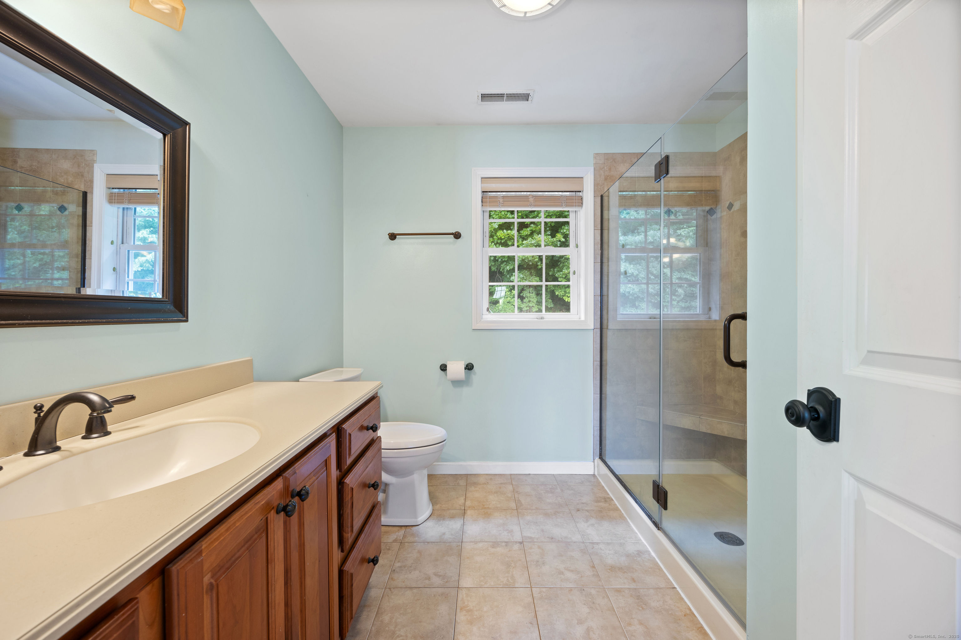 Naugatuck, Connecticut, 06770, United States, 4 Bedrooms Bedrooms, ,3 BathroomsBathrooms,Residential,For Sale,1938960