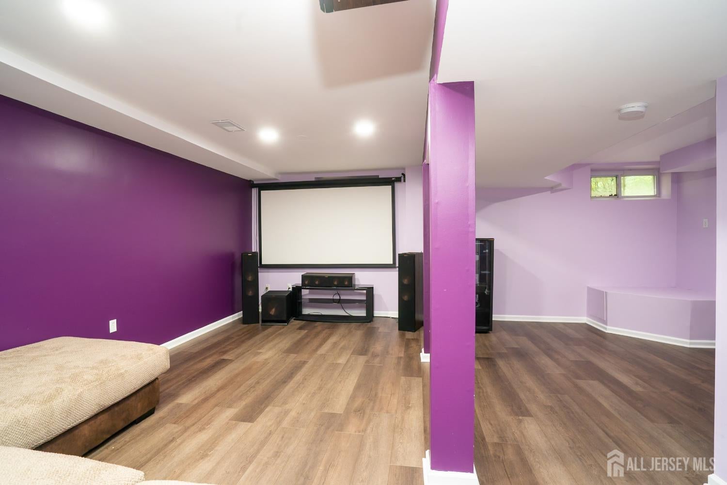 North Brunswick, New Jersey, 08902, United States, 3 Bedrooms Bedrooms, ,3 BathroomsBathrooms,Residential,For Sale,1982404