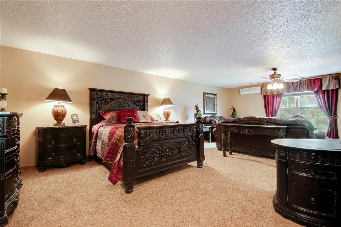 Cadott, Wisconsin, 54727, United States, 1 Bedroom Bedrooms, ,2 BathroomsBathrooms,Residential,For Sale,1938756