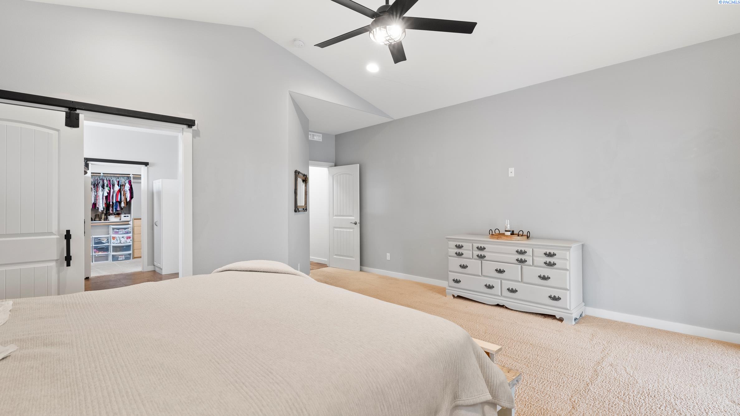 Kennewick, Washington, 99338, United States, 4 Bedrooms Bedrooms, ,3 BathroomsBathrooms,Residential,For Sale,1907298