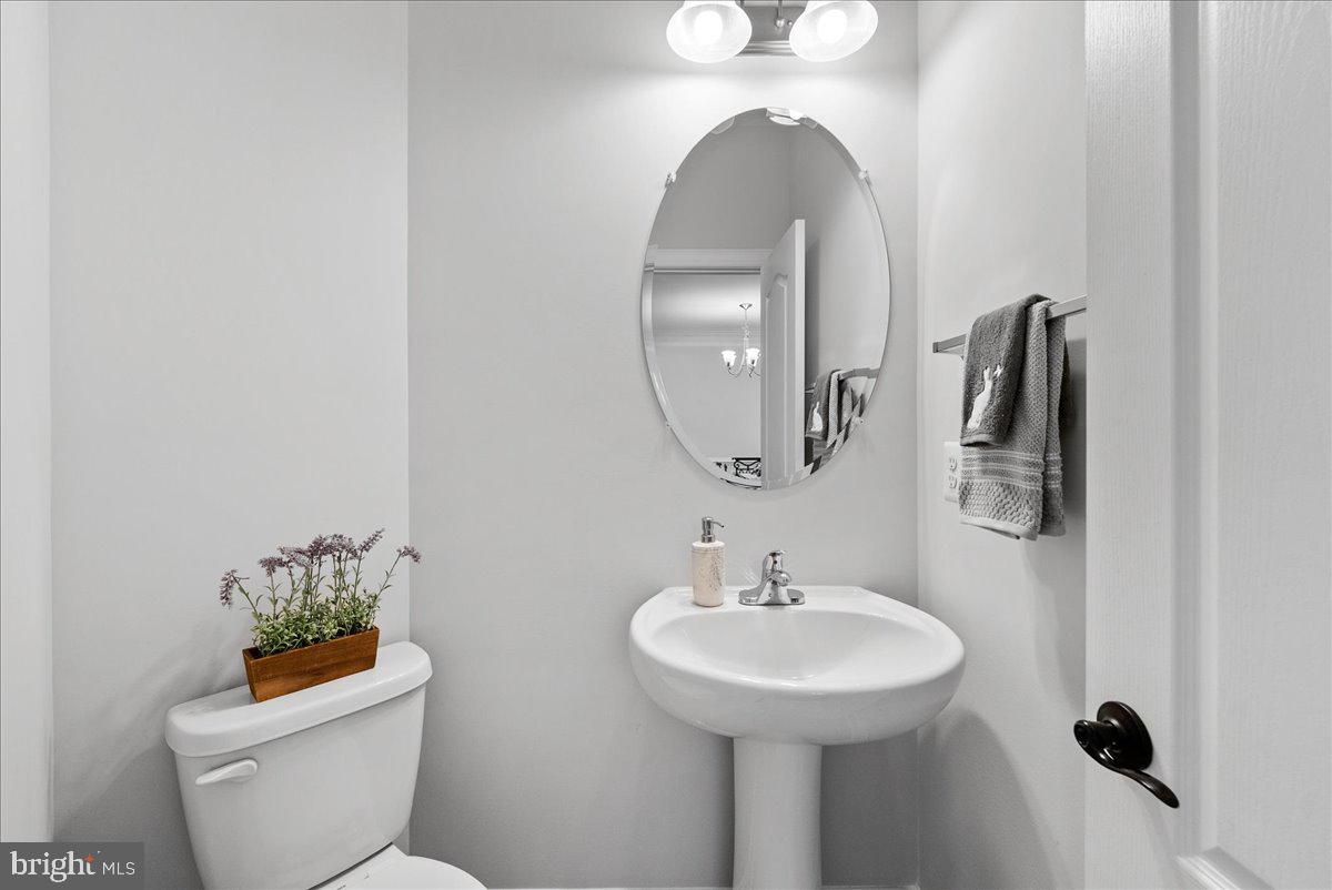 Woodbridge, Virginia, 22193, United States, 3 Bedrooms Bedrooms, ,4 BathroomsBathrooms,Residential,For Sale,1921081
