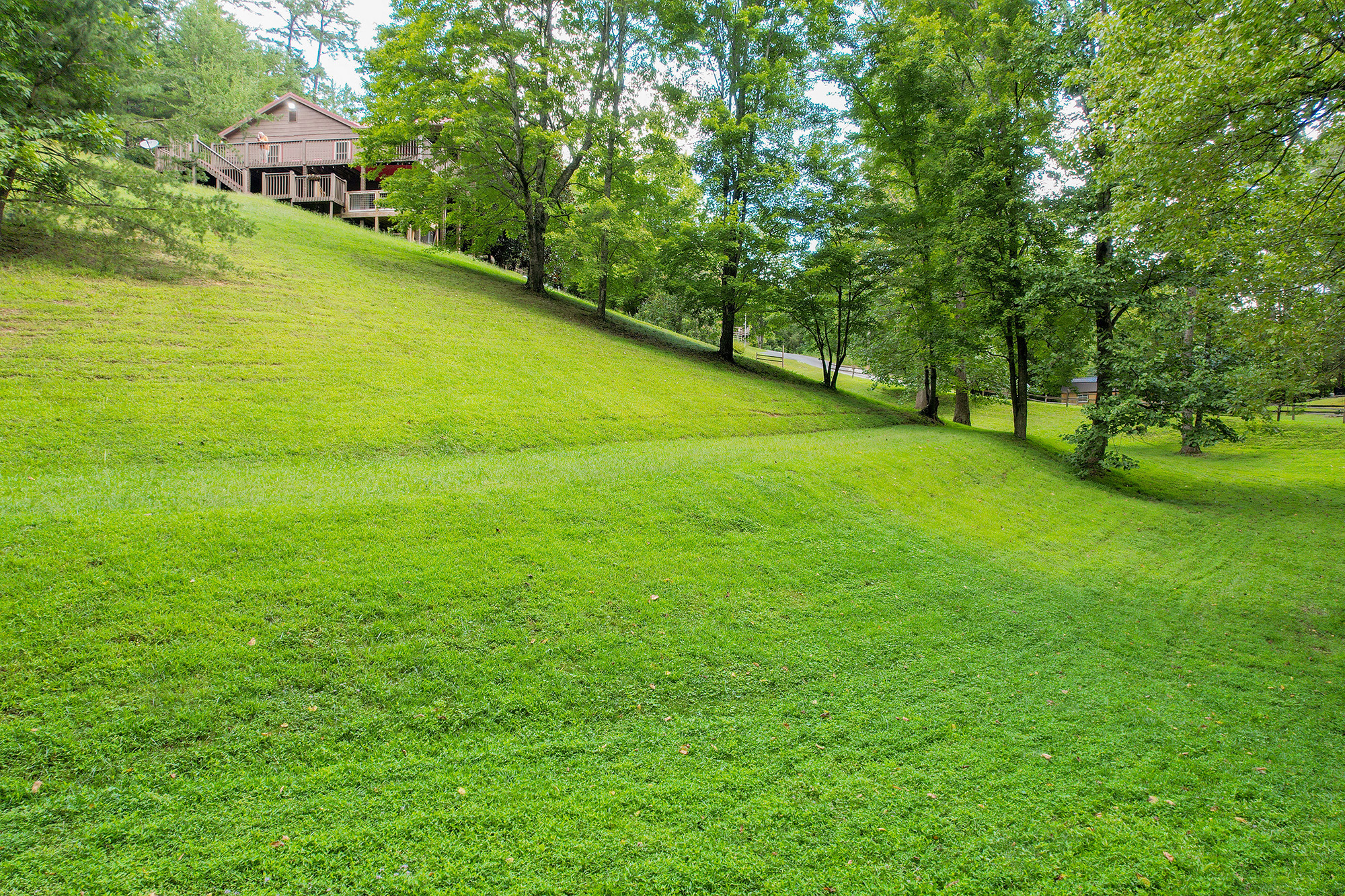 Sevierville, Tennessee, 37862, United States, 3 Bedrooms Bedrooms, ,2 BathroomsBathrooms,Residential,For Sale,1981981