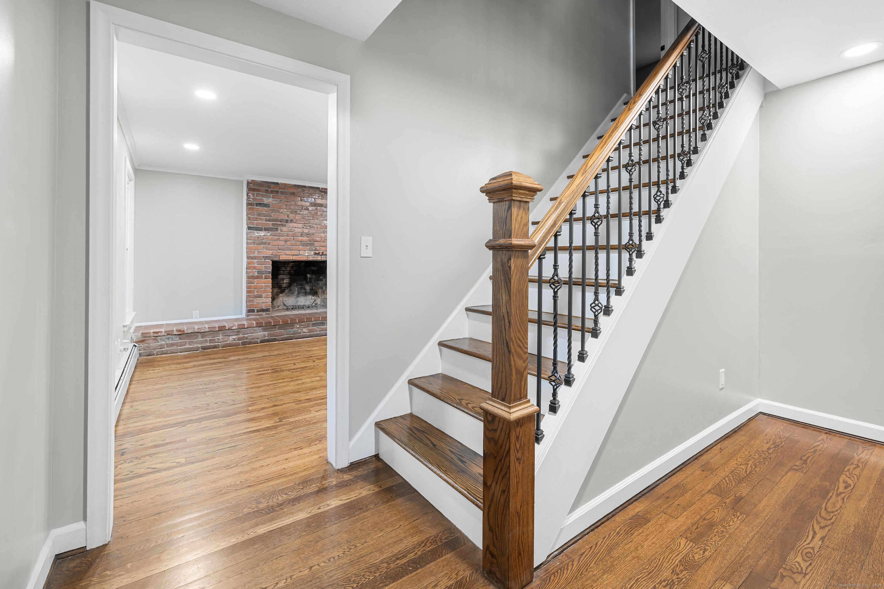 Bloomfield, Connecticut, 06002, United States, 4 Bedrooms Bedrooms, ,3 BathroomsBathrooms,Residential,For Sale,1978351