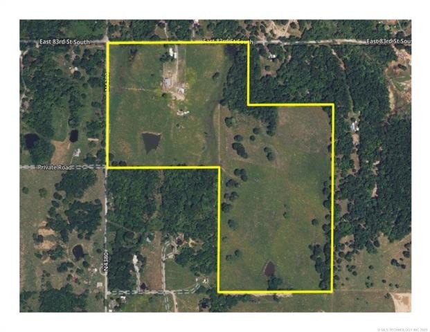 Braggs, Oklahoma, 74423, United States, 3 Bedrooms Bedrooms, ,2 BathroomsBathrooms,Residential,For Sale,1981924