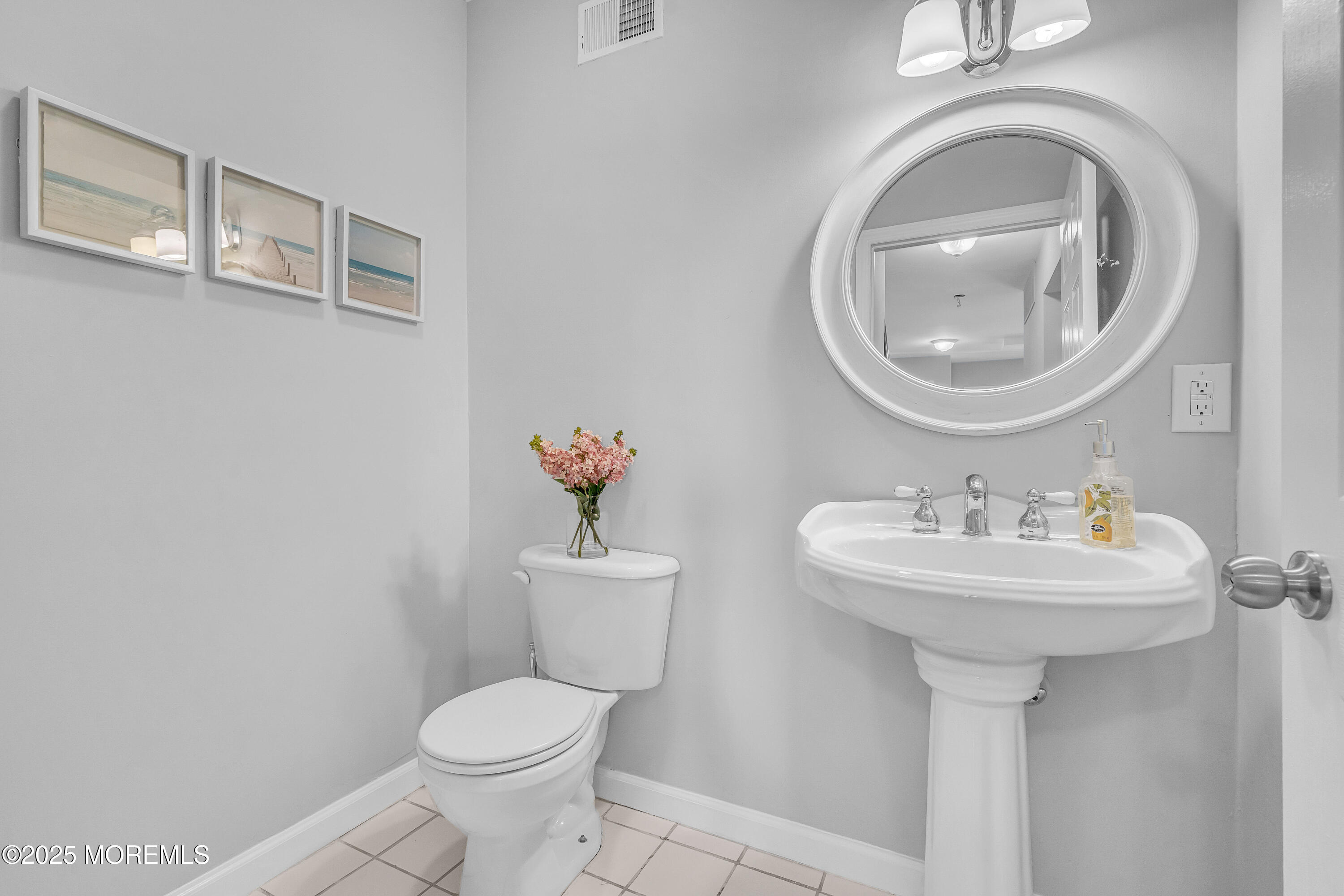 Keansburg, New Jersey, 07734, United States, 4 Bedrooms Bedrooms, ,4 BathroomsBathrooms,Residential,For Sale,1942734