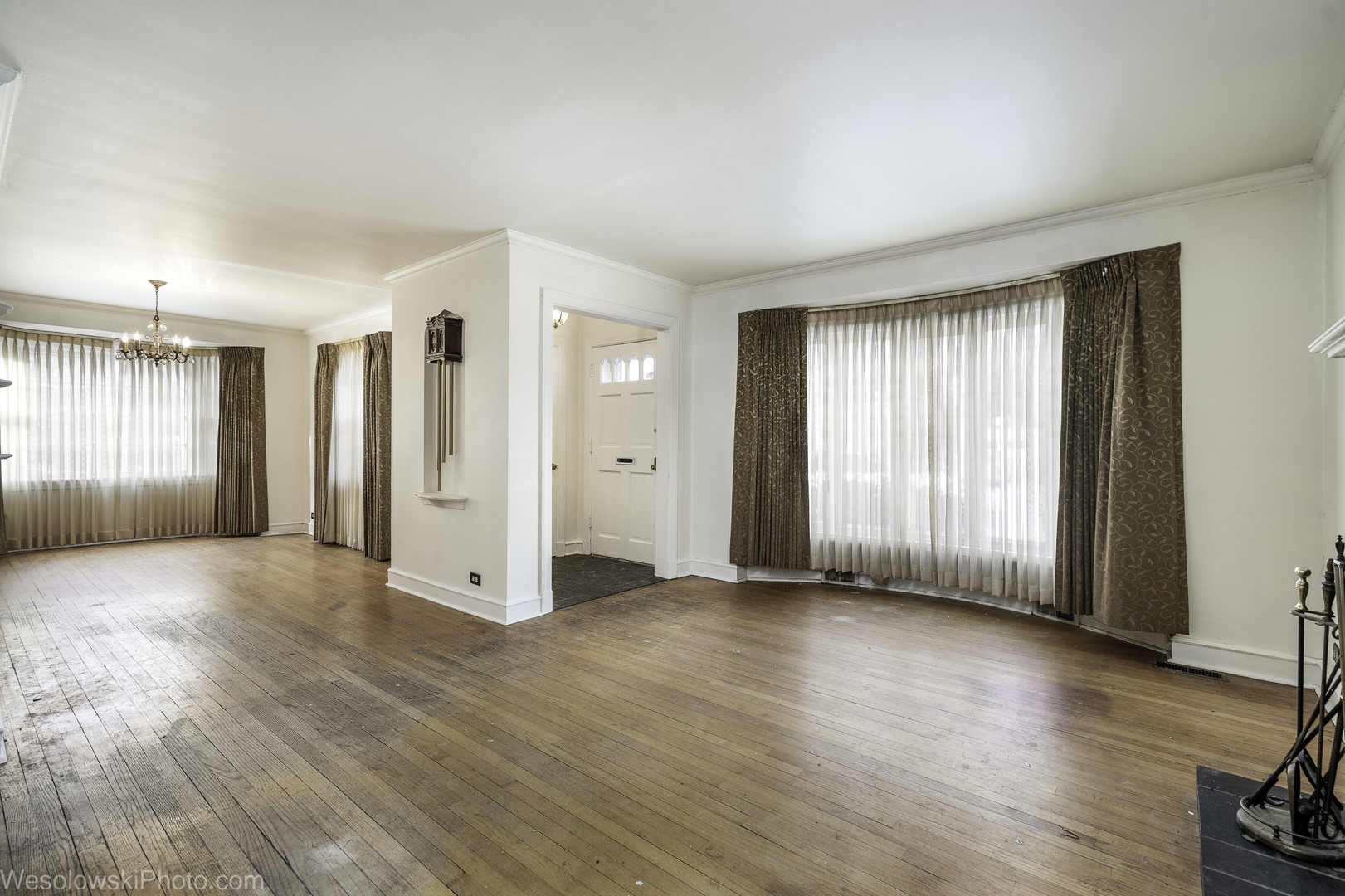 Chicago, Illinois, 60646, United States, 4 Bedrooms Bedrooms, ,2 BathroomsBathrooms,Residential,For Sale,2012084