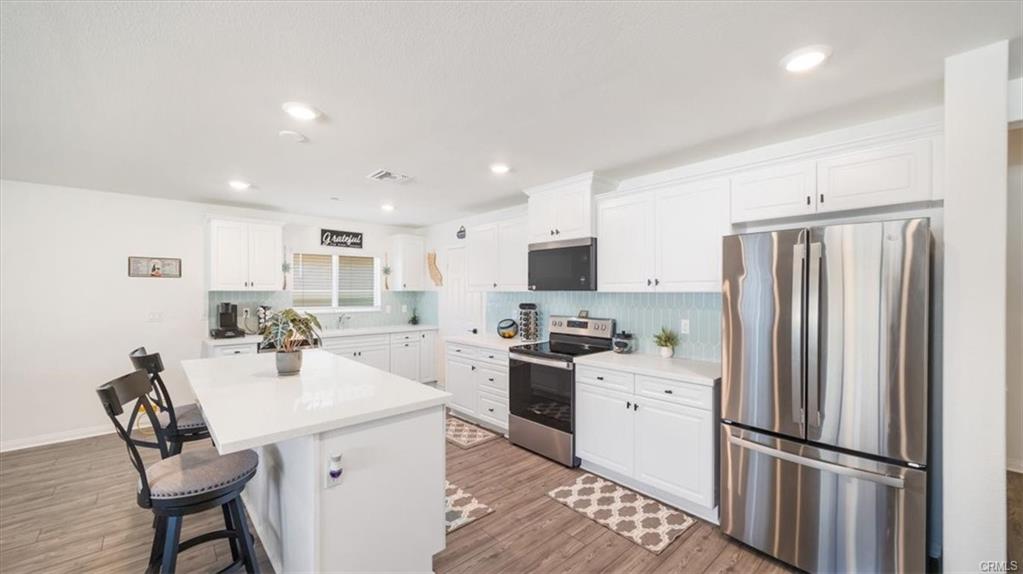 Nuevo, California, 92567, United States, 3 Bedrooms Bedrooms, ,2 BathroomsBathrooms,Residential,For Sale,1928219