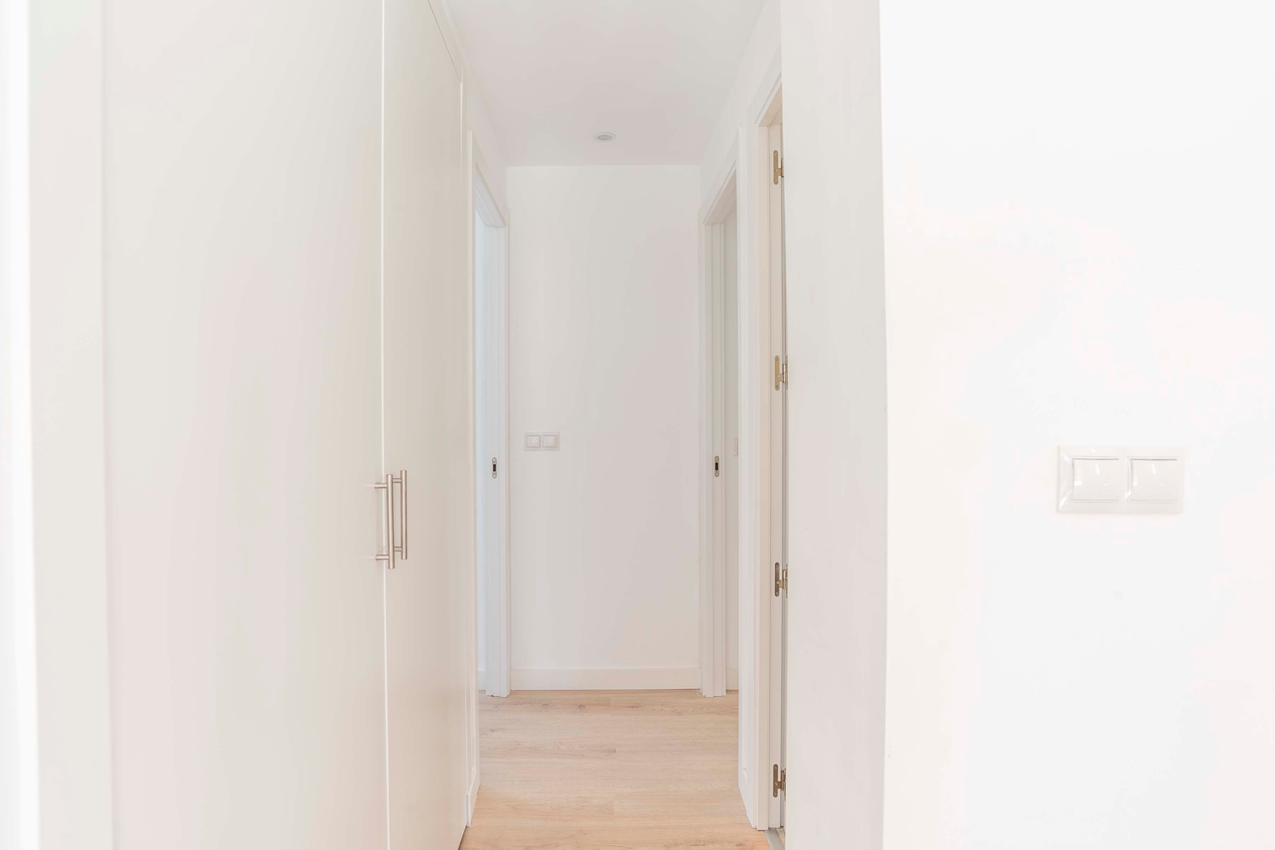  2-bedroom flat with small terrace, renovated and ready to move in - 物件實景