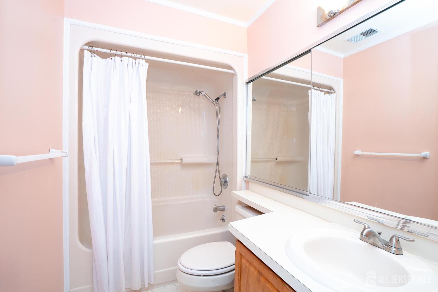 South Brunswick, New Jersey, 08824, United States, 3 Bedrooms Bedrooms, ,3 BathroomsBathrooms,Residential,For Sale,1980206