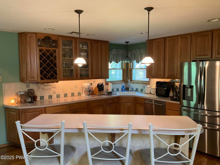 Milford, Pennsylvania, 18337, United States, 3 Bedrooms Bedrooms, ,3 BathroomsBathrooms,Residential,For Sale,1981276