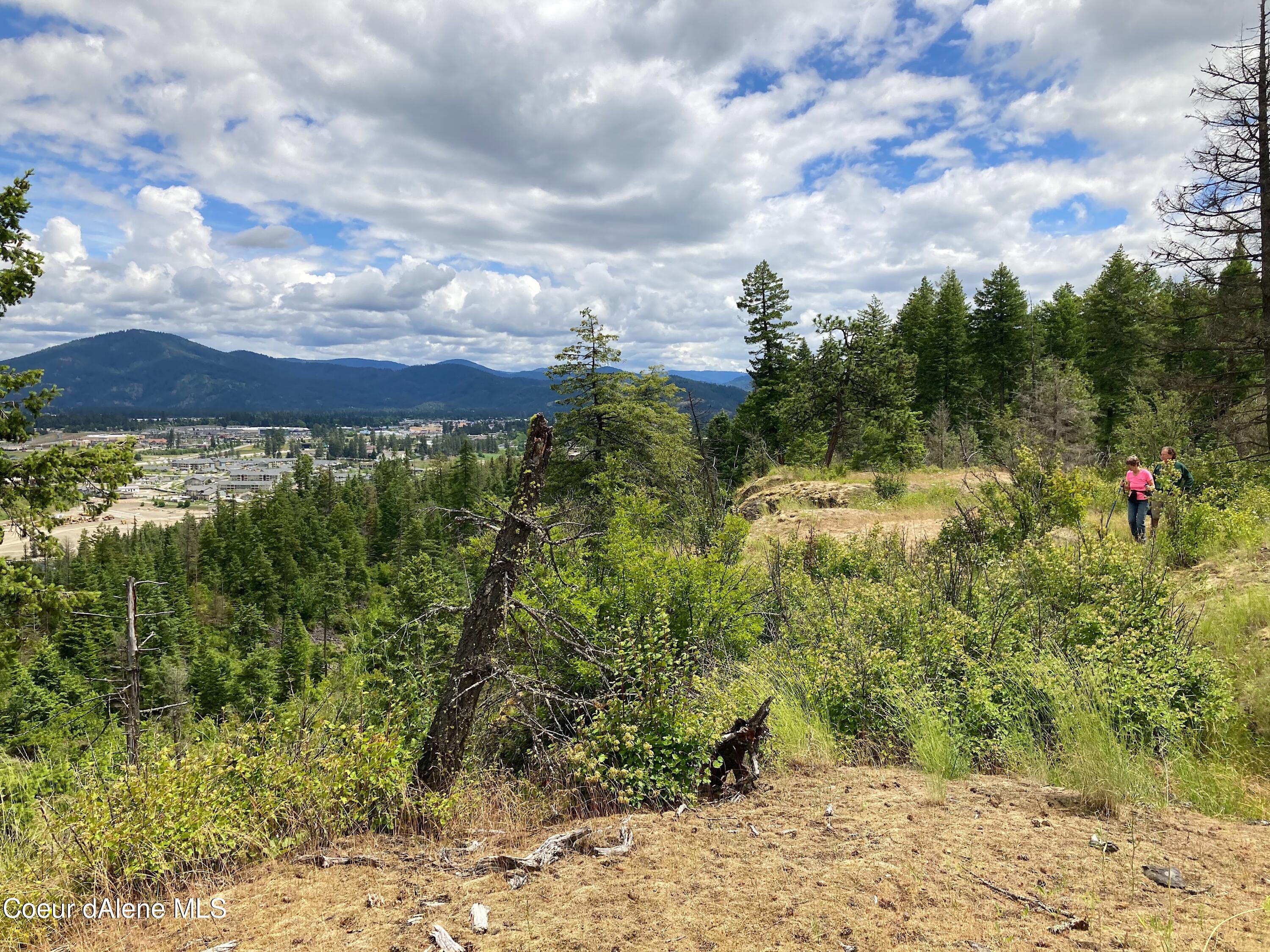 85 S Millview Lane, Coeur d'Alene, Idaho, 83814, United States, ,Residential,For Sale,85 S Millview Lane,1476039