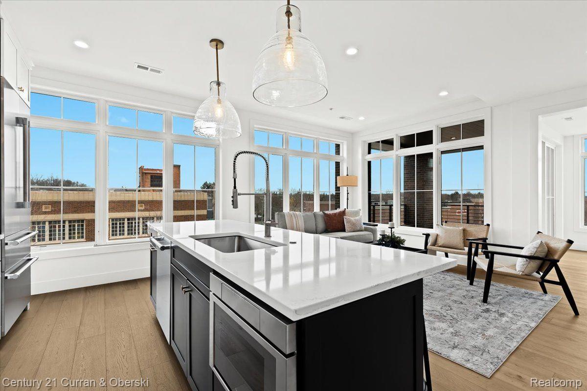 Northville, Michigan, 48167, United States, 1 Bedroom Bedrooms, ,2 BathroomsBathrooms,Residential,For Sale,1841558