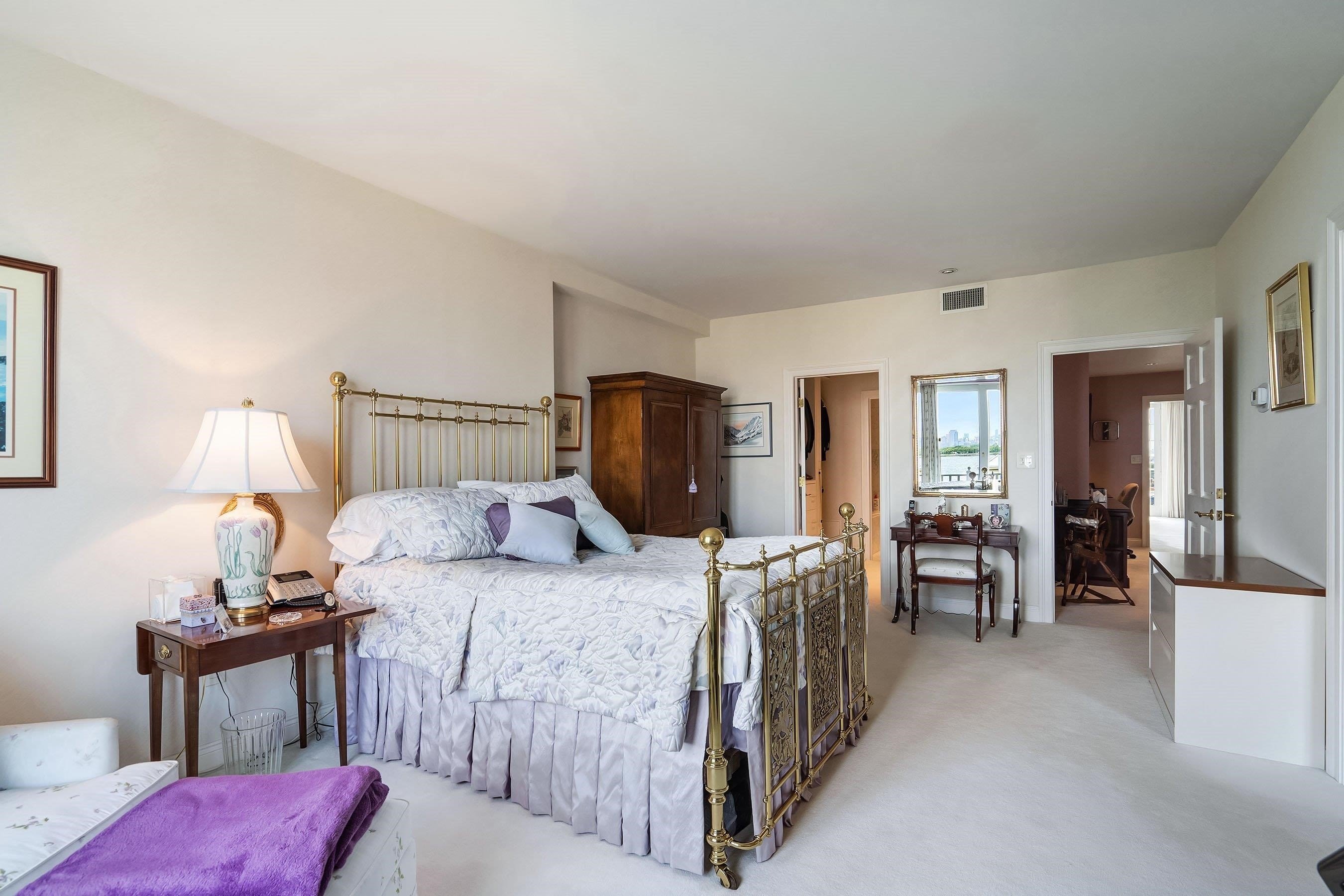 JC, Greenville, New Jersey, 07305, United States, 3 Bedrooms Bedrooms, ,3 BathroomsBathrooms,Residential,For Sale,1981976