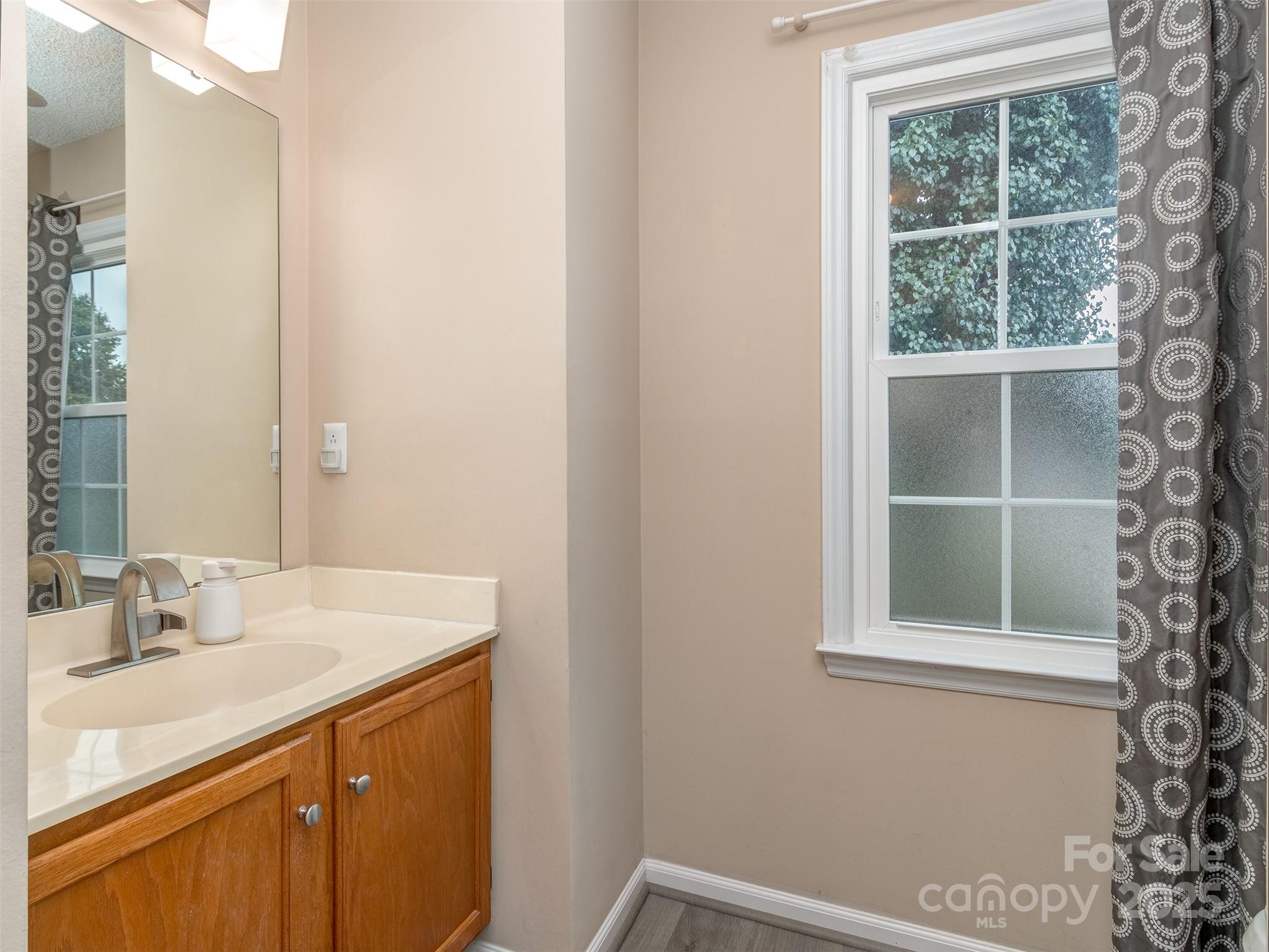Charlotte, North Carolina, 28277, United States, 4 Bedrooms Bedrooms, ,3 BathroomsBathrooms,Residential,For Sale,1910915