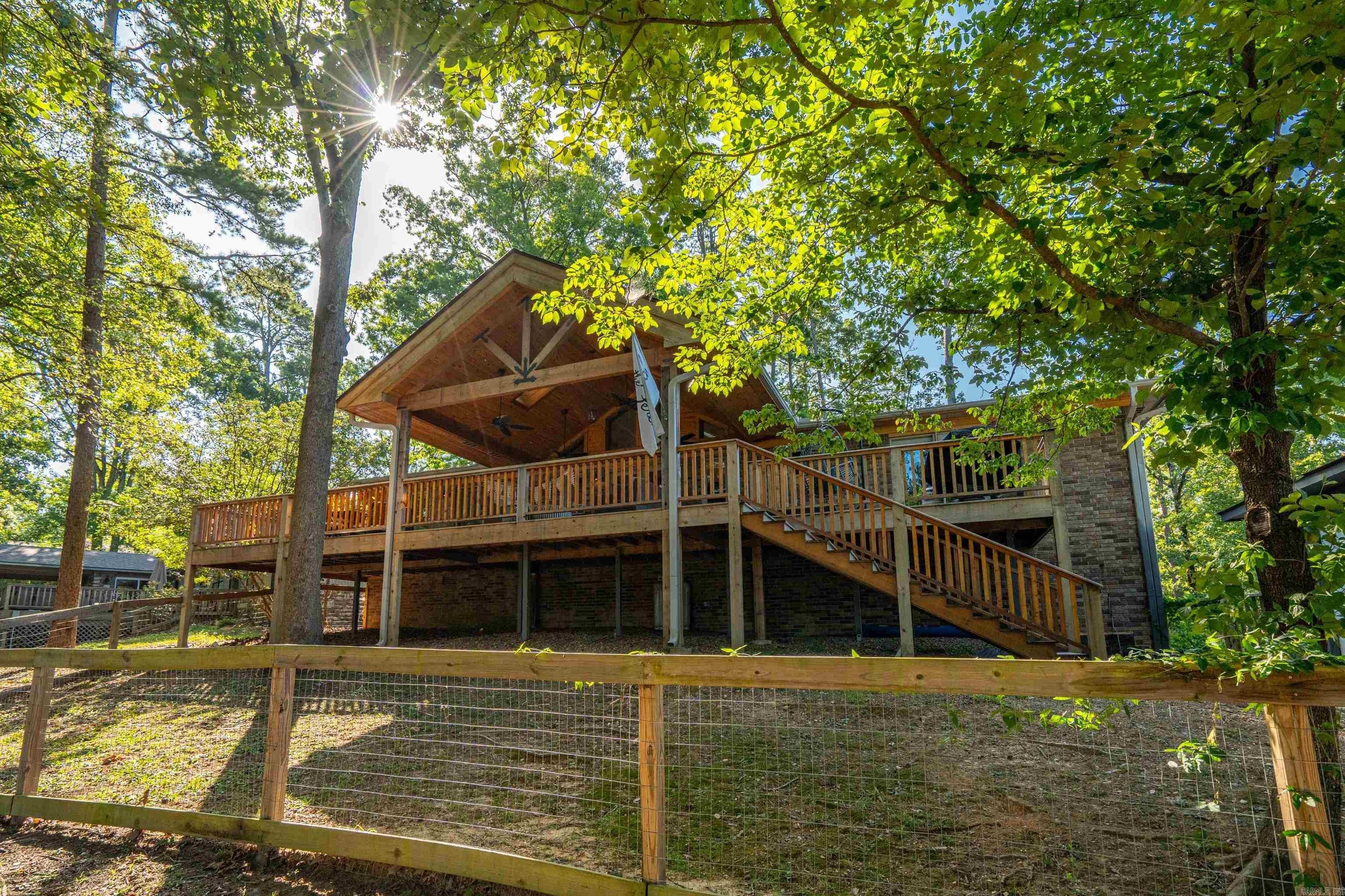 Hot Springs, Arkansas, 71913, United States, 3 Bedrooms Bedrooms, ,3 BathroomsBathrooms,Residential,For Sale,1905821
