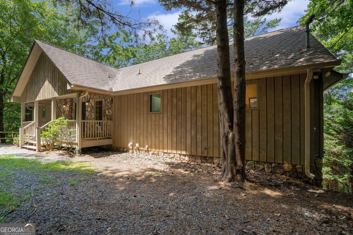 Ellijay, Georgia, 30536, United States, 4 Bedrooms Bedrooms, ,4 BathroomsBathrooms,Residential,For Sale,1888525