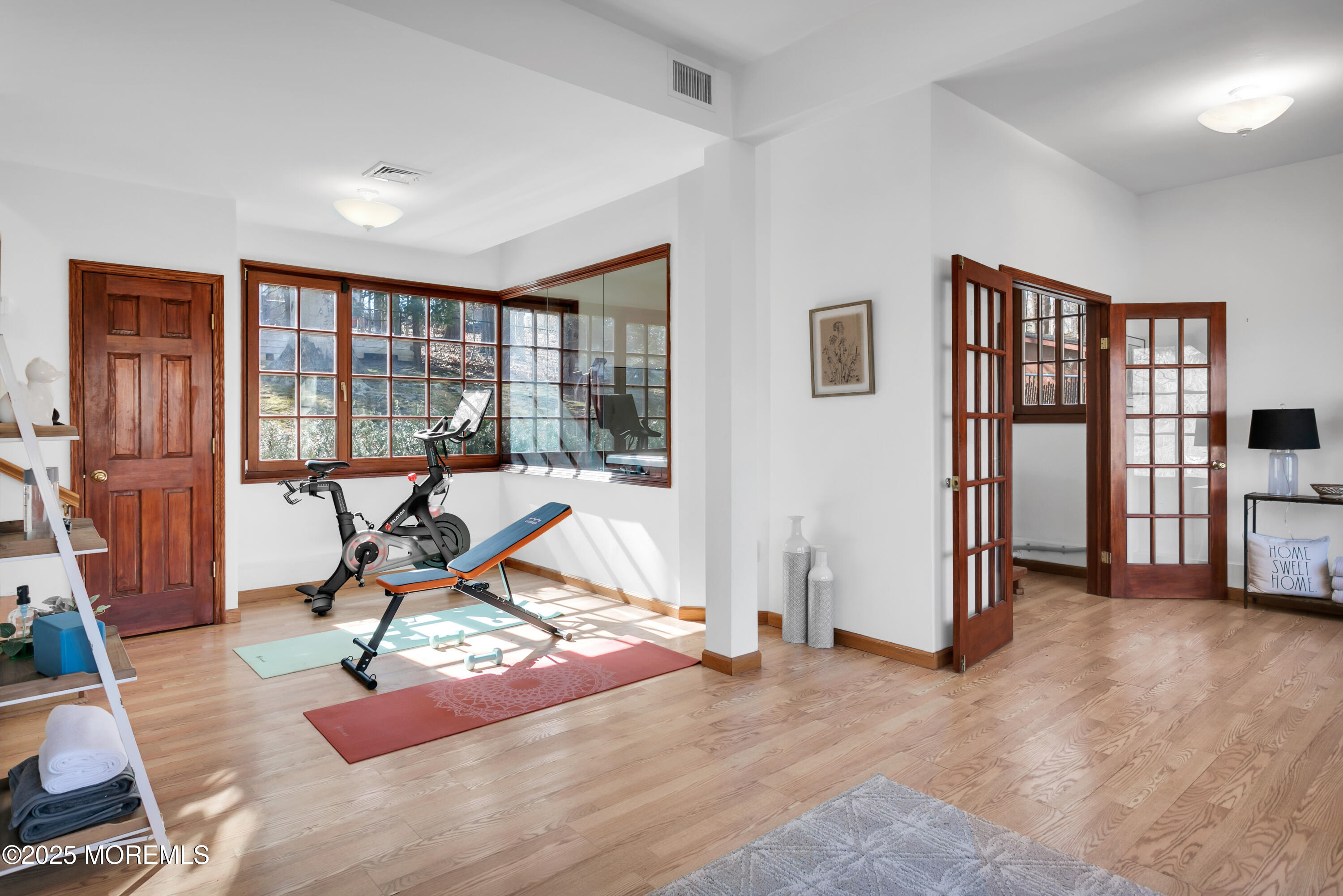 Middletown, New Jersey, 07748, United States, 5 Bedrooms Bedrooms, ,5 BathroomsBathrooms,Residential,For Sale,1904481