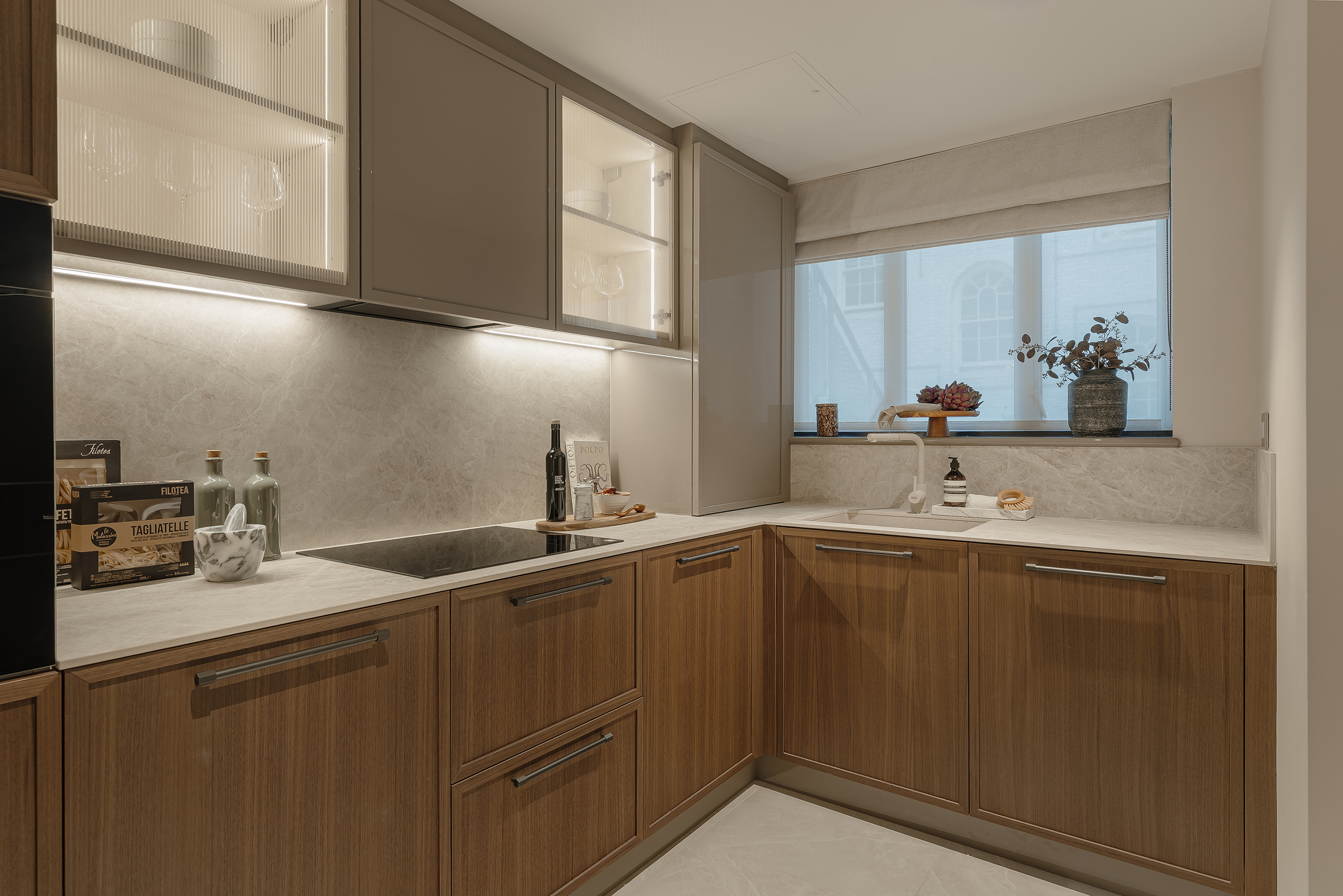  Turnkey Three-Bedroom Apartment in Mayfair - 物件實景