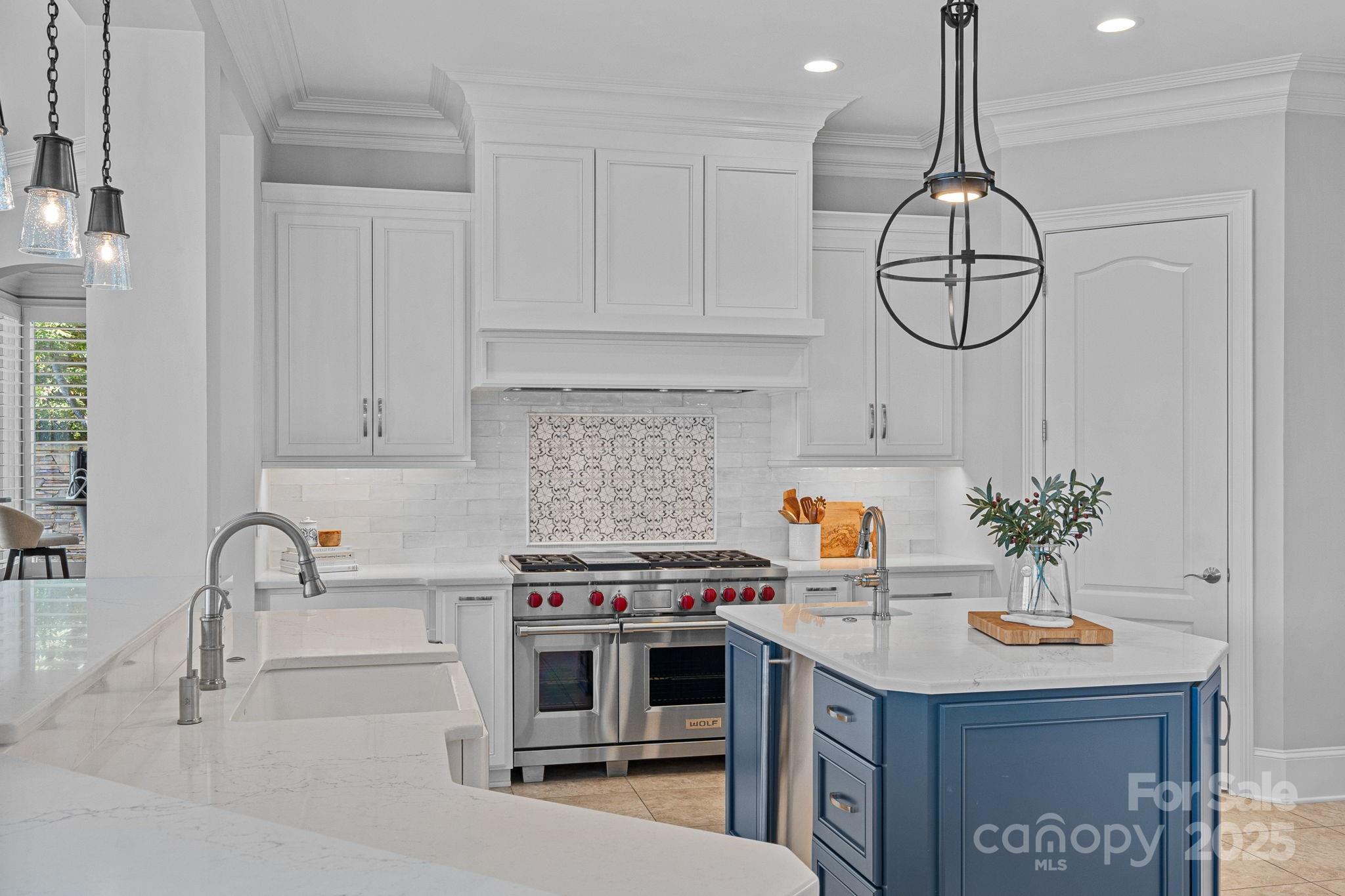 Mooresville, North Carolina, 28117, United States, 4 Bedrooms Bedrooms, ,6 BathroomsBathrooms,Residential,For Sale,1989072