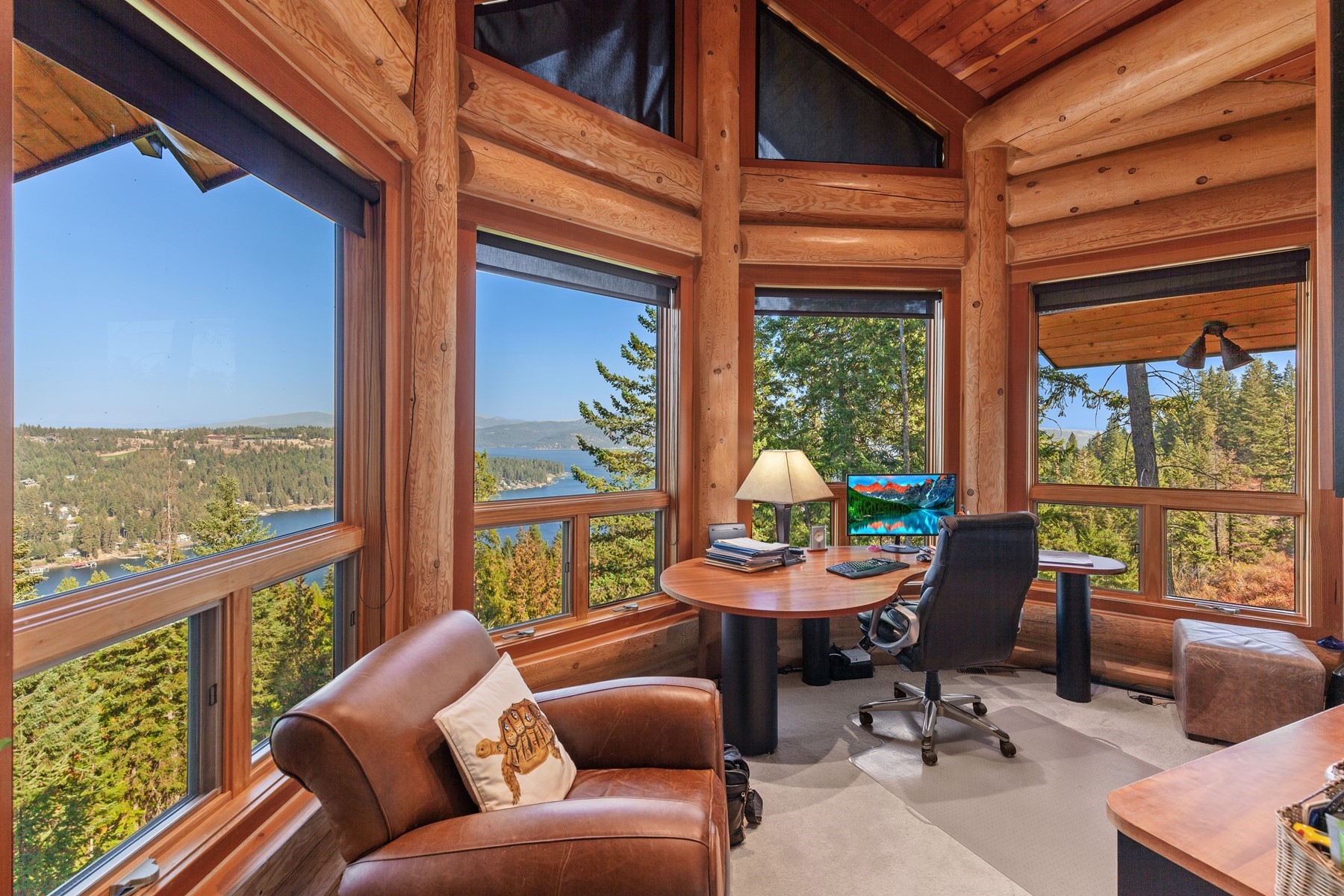  Log Estate overlooking Lake Coeur d