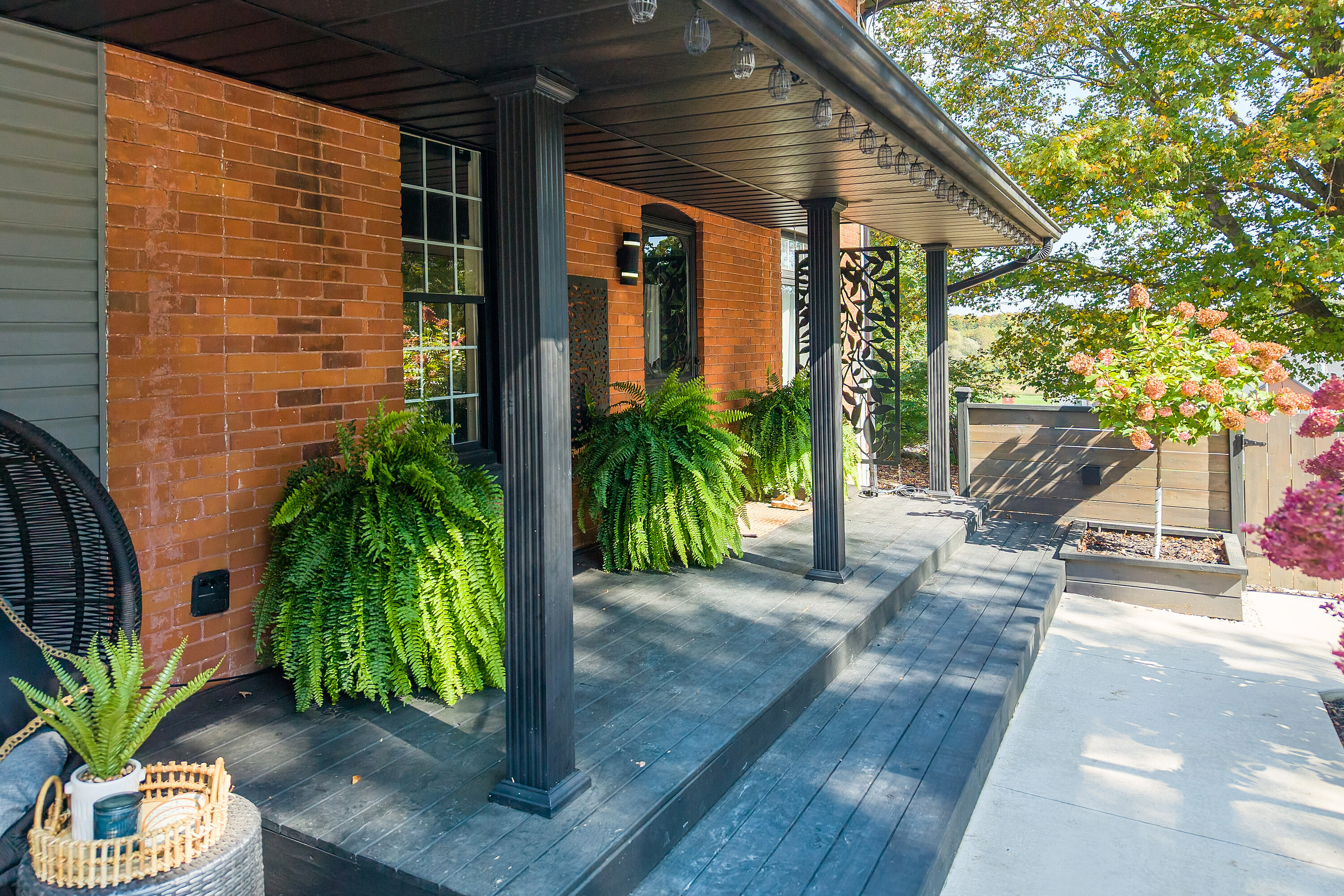  Charming Century Home - 物件實景