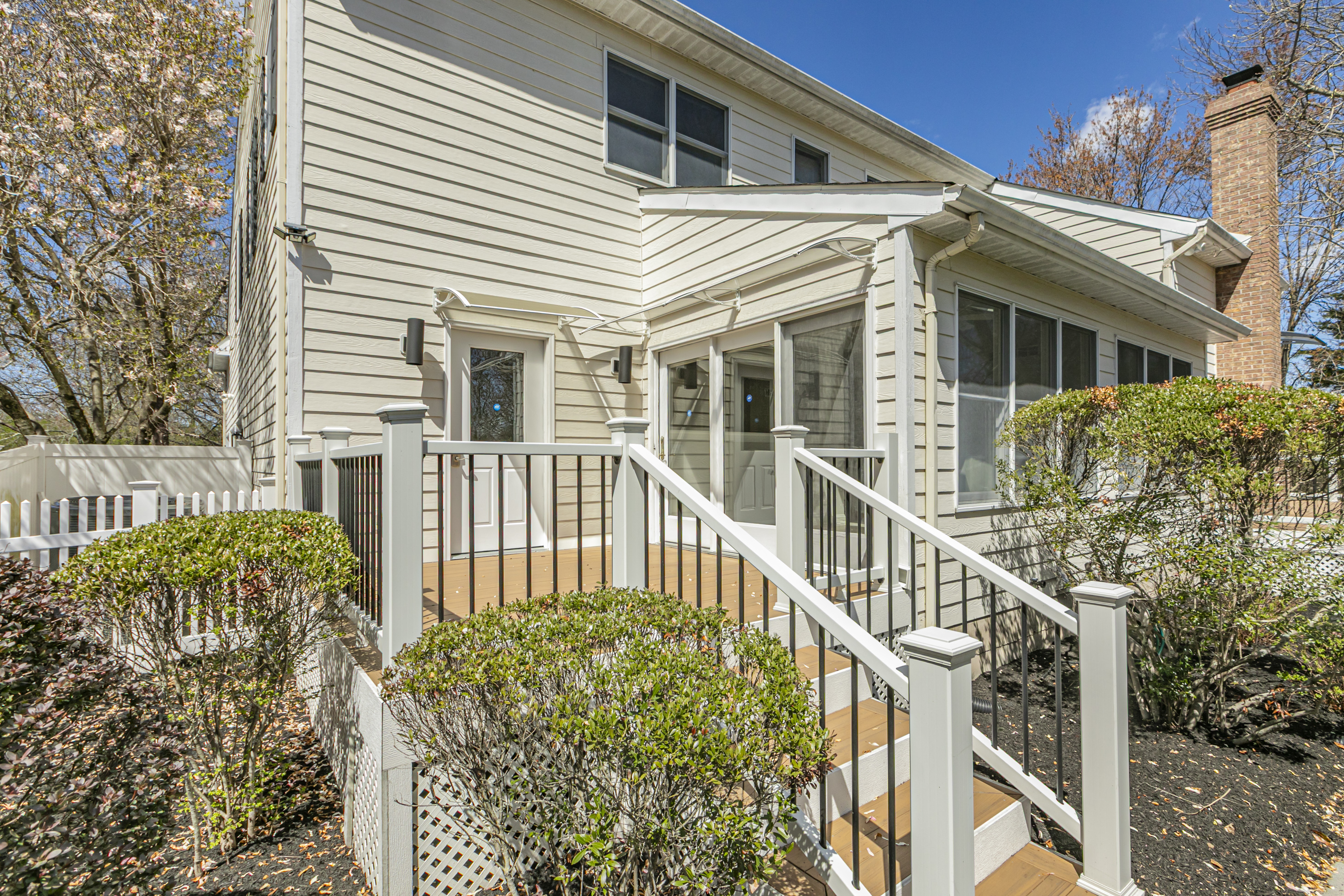  Newly Updated Ettl Farm Home on an Exceptional Lot - 物件實景