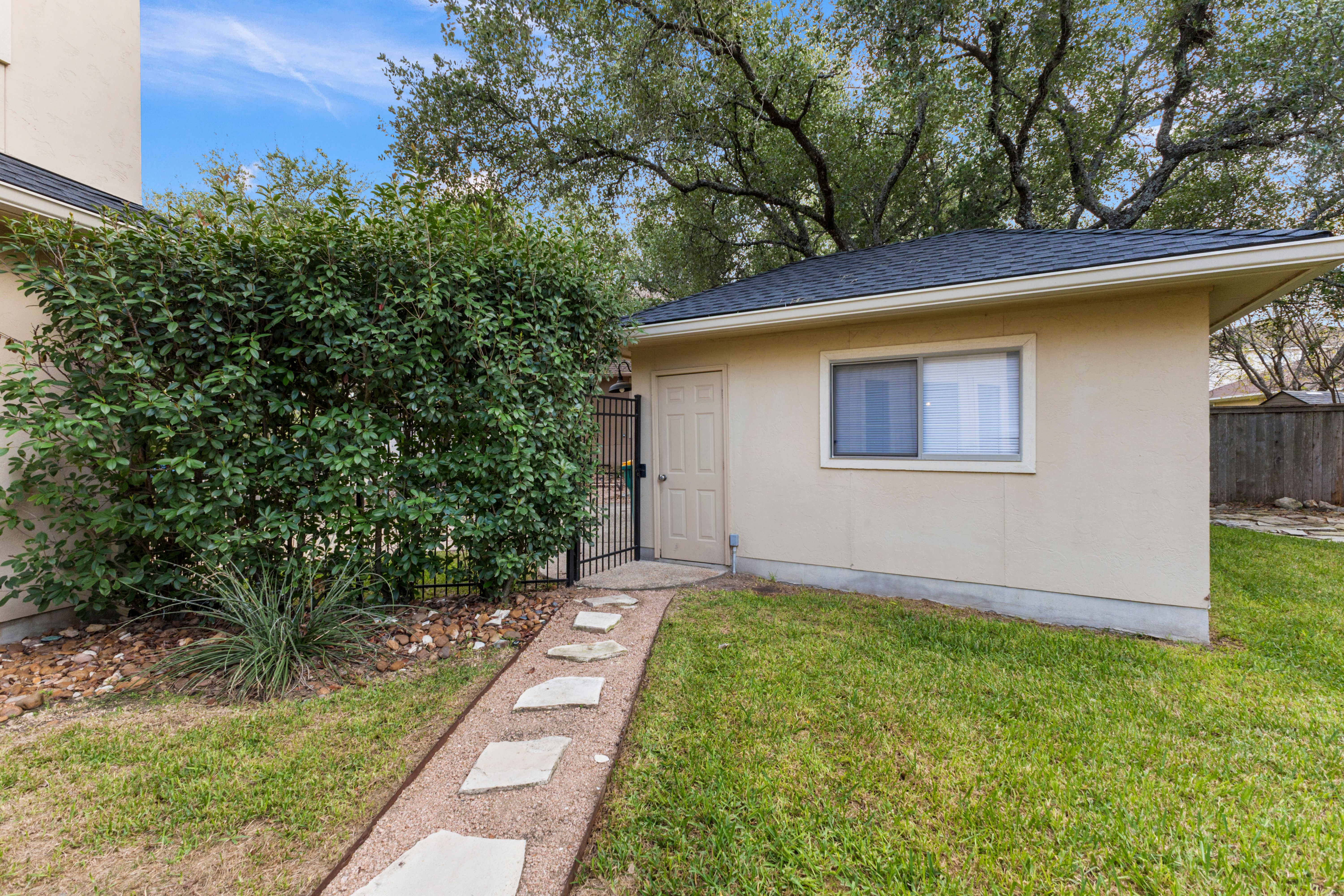  Private 5 Bedroom Oasis with Pool  Heights of Stone Oak - 物件實景