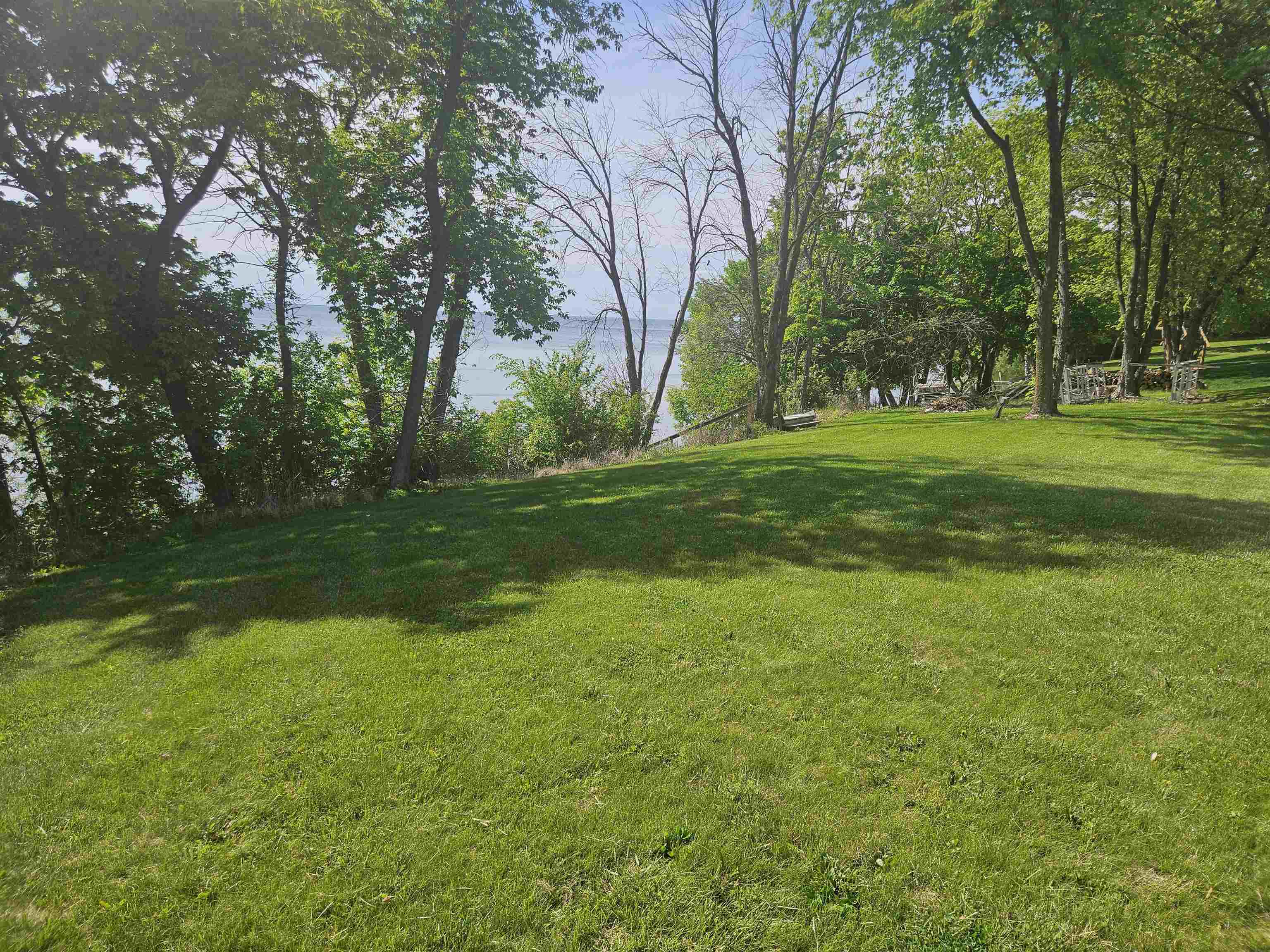 CHILTON, Wisconsin, 53014, United States, 5 Bedrooms Bedrooms, ,6 BathroomsBathrooms,Residential,For Sale,1927210