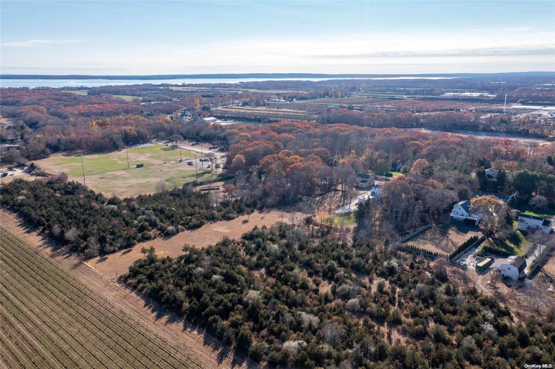 Laurel, New York, 11948, United States, 4 Bedrooms Bedrooms, ,3 BathroomsBathrooms,Residential,For Sale,1930238
