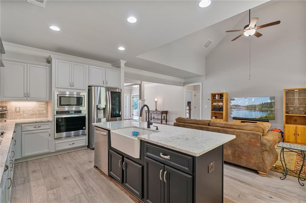 Loganville, Georgia, 30052, United States, 4 Bedrooms Bedrooms, ,3 BathroomsBathrooms,Residential,For Sale,1979401