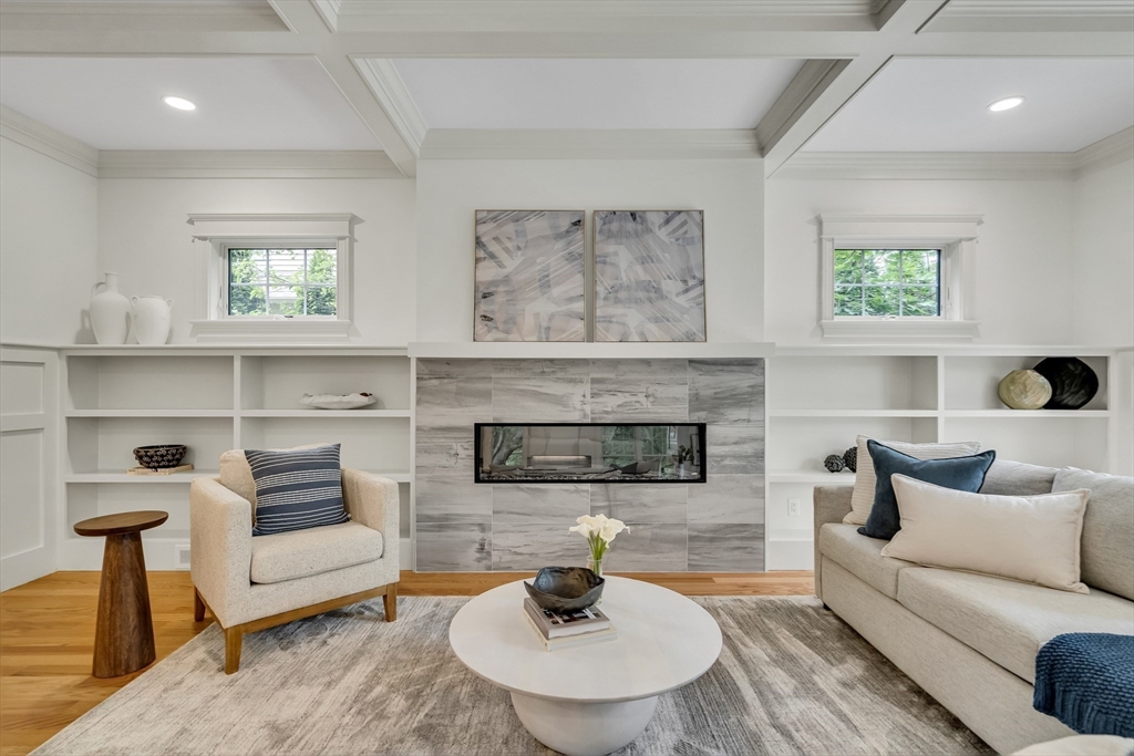 Lexington, Massachusetts, 02421, United States, 5 Bedrooms Bedrooms, ,5 BathroomsBathrooms,Residential,For Sale,1849755