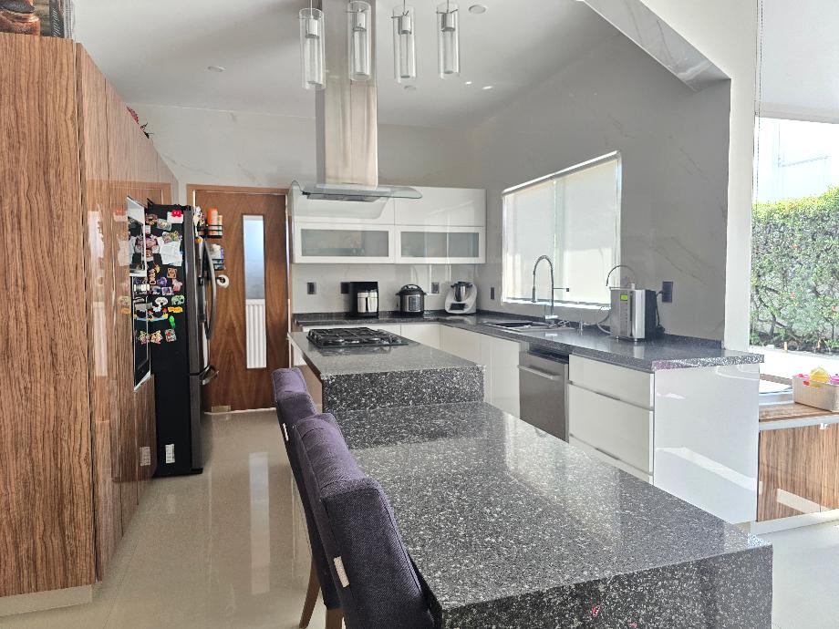Atizapán de Zaragoza, Estado de méxico, 52930, Mexico, 3 Bedrooms Bedrooms, ,3 BathroomsBathrooms,Residential,For Sale,1840333