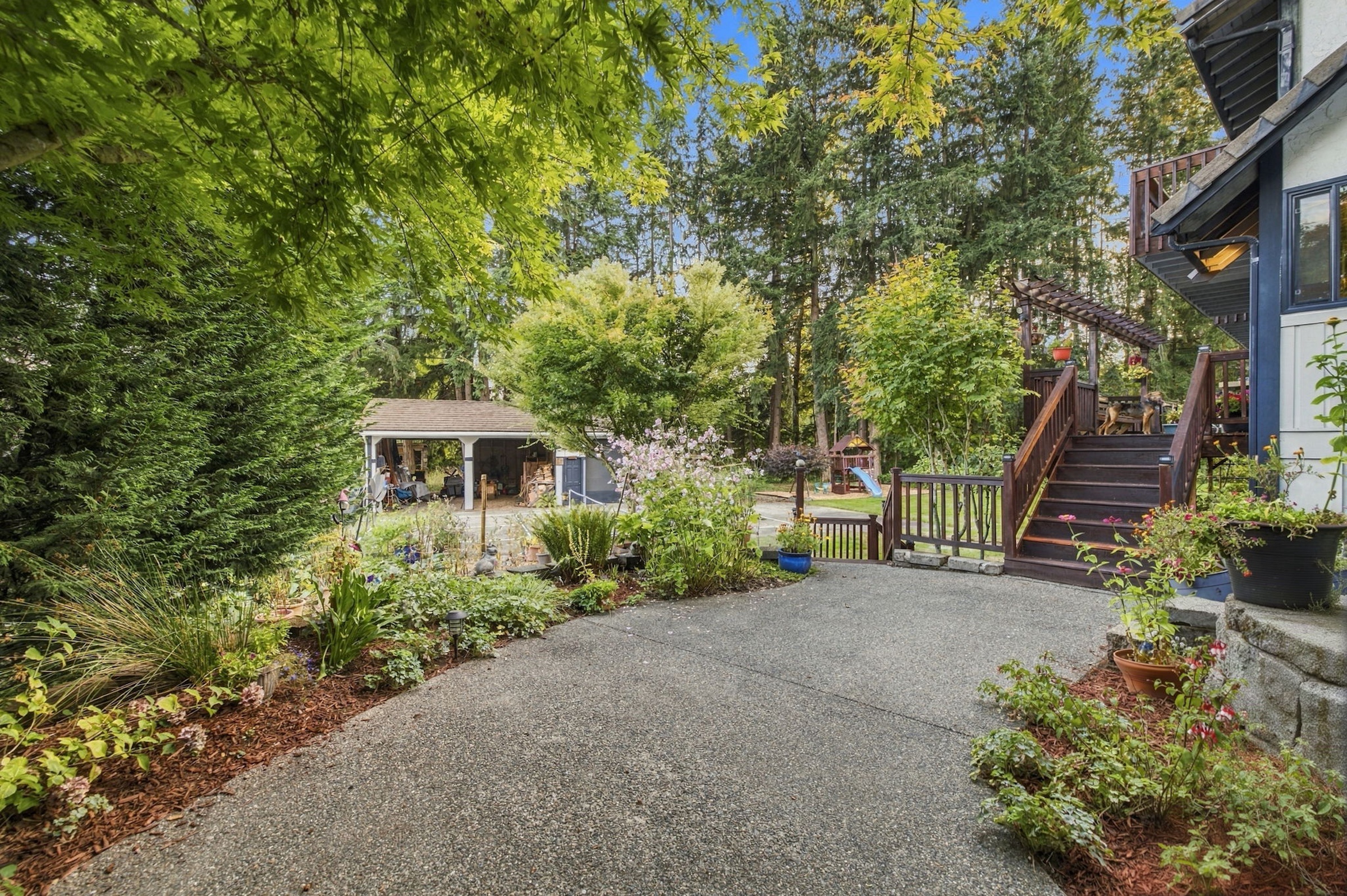  Exceptionally Charming English Tudor in Redmond - 物件實景
