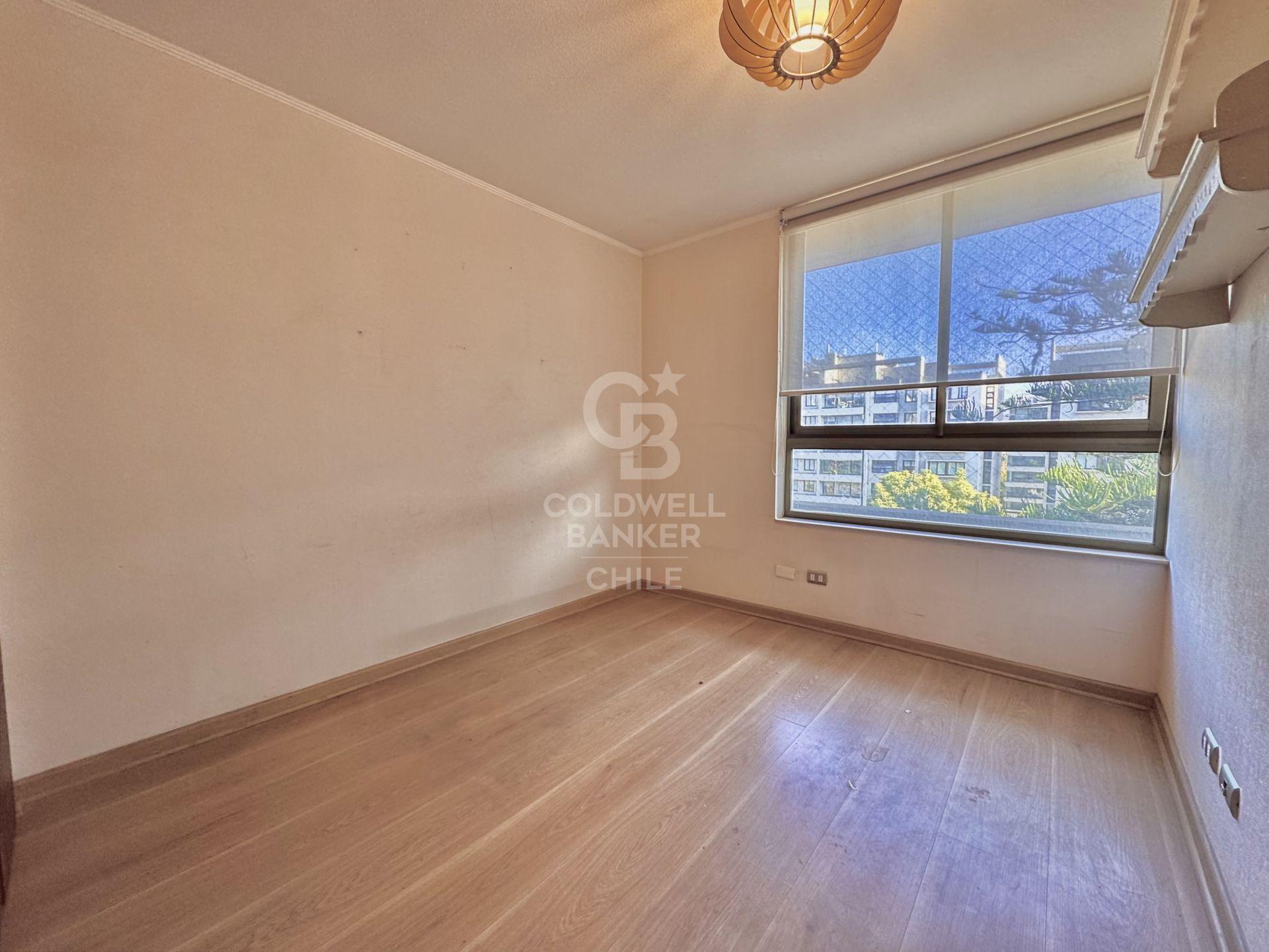 Las Condes, Chile, 4 Bedrooms Bedrooms, ,3 BathroomsBathrooms,Residential,For Sale,1859917