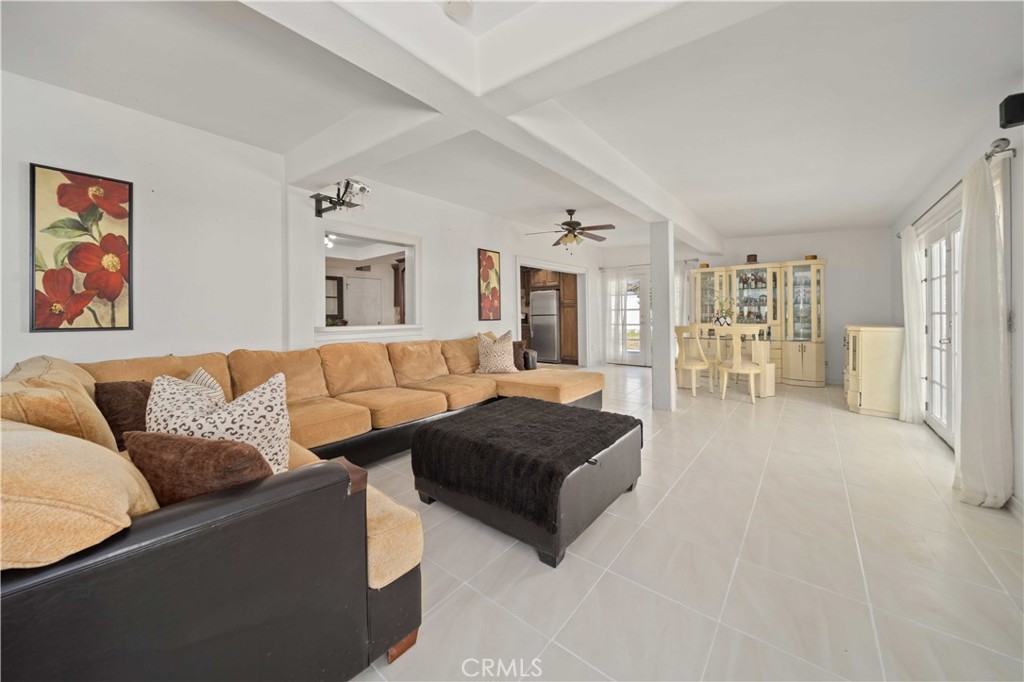 Newhall, California, 91321, United States, 5 Bedrooms Bedrooms, ,4 BathroomsBathrooms,Residential,For Sale,1940368