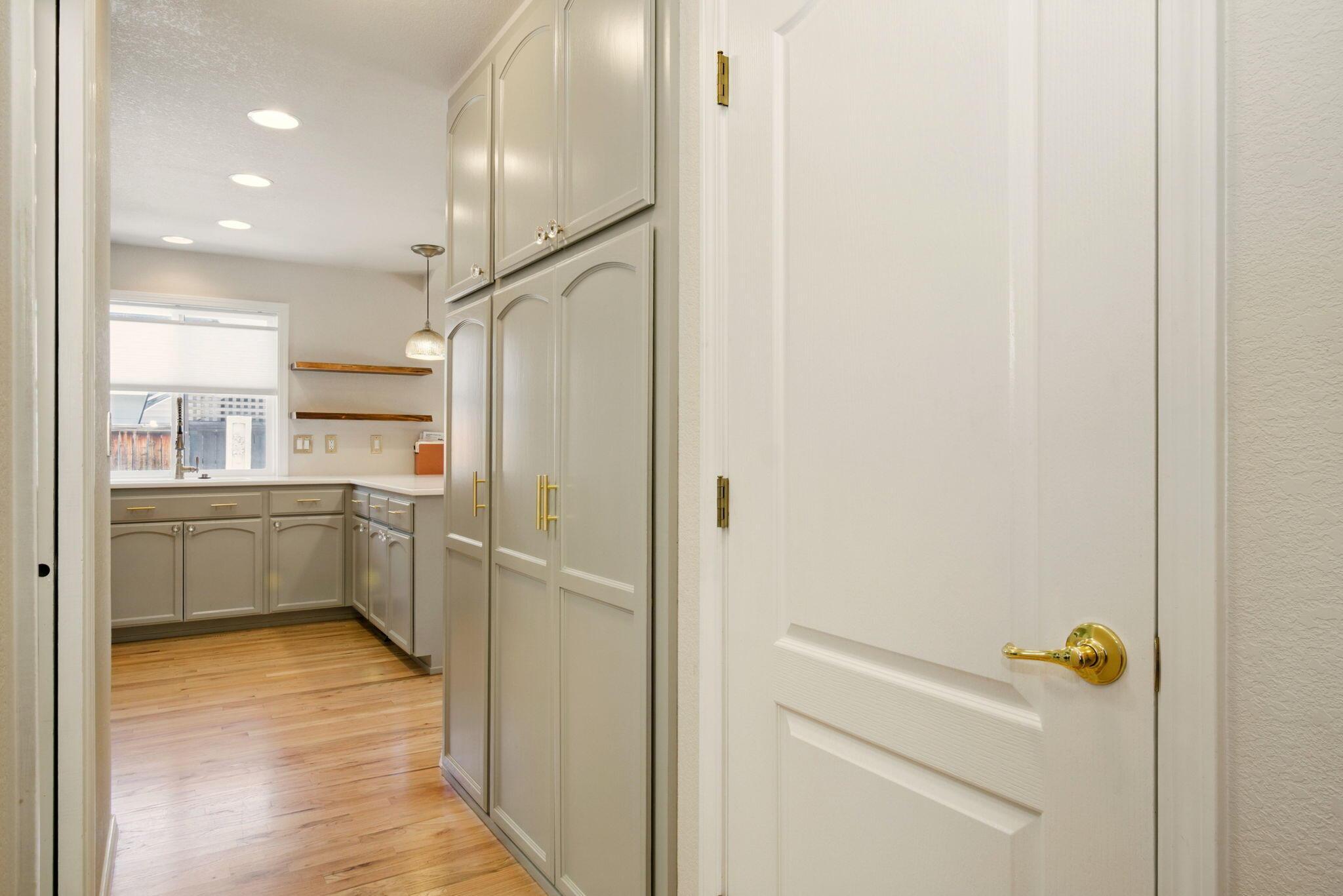 Central Point, Oregon, 97502, United States, 3 Bedrooms Bedrooms, ,2 BathroomsBathrooms,Residential,For Sale,1793291
