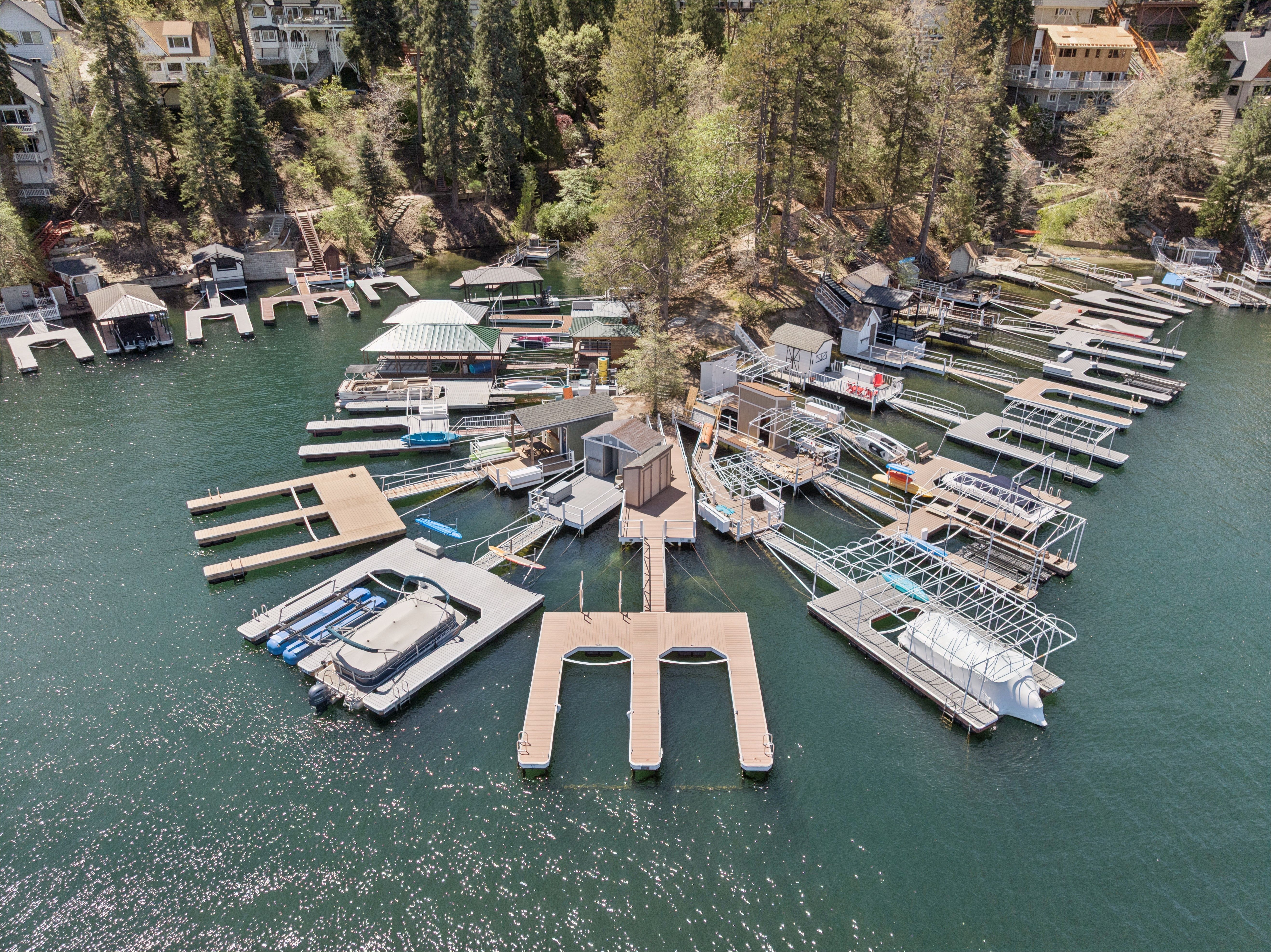  222 Holiday Drive, Lake Arrowhead, CA 92352 - 物件實景