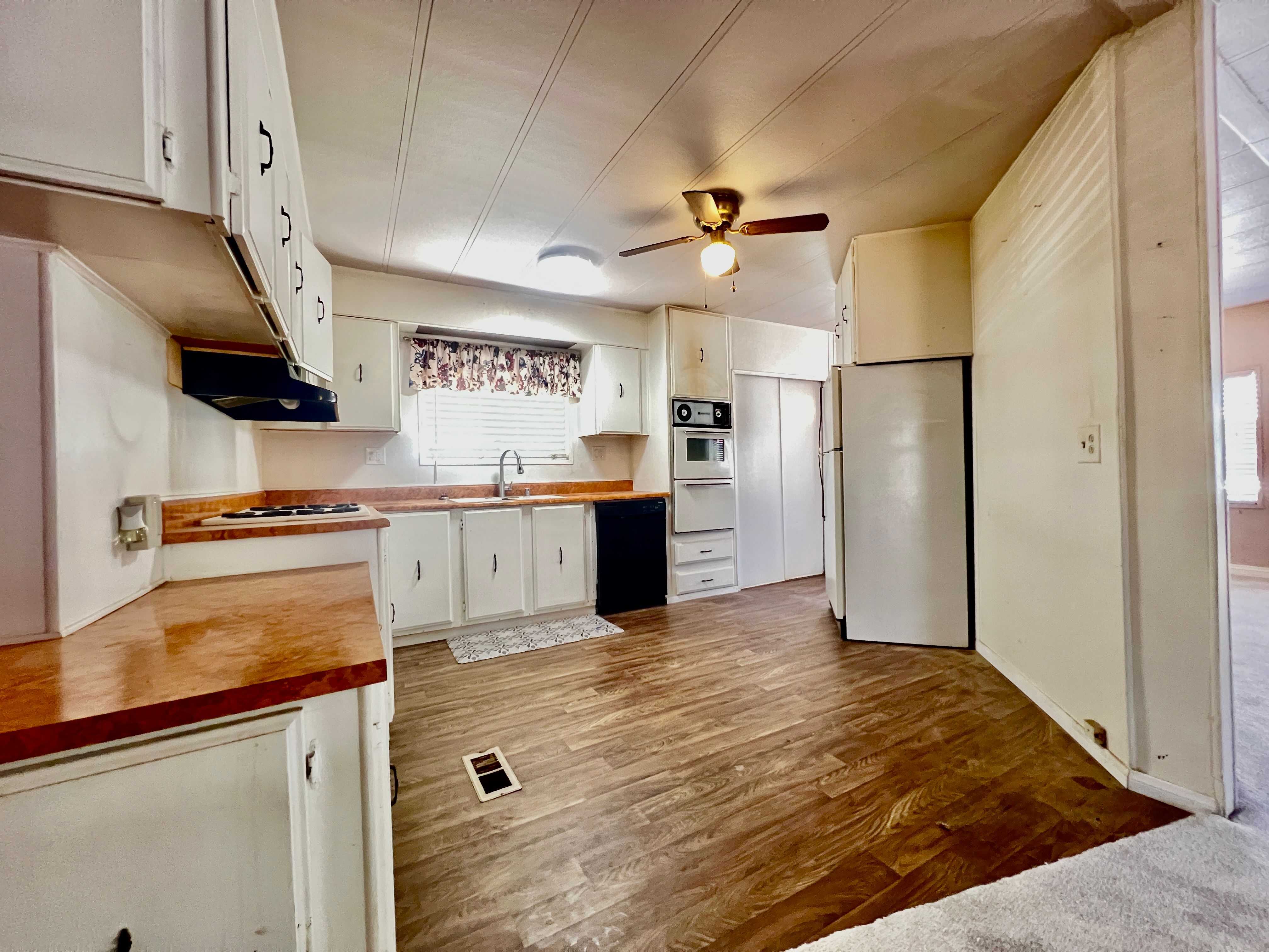  15181 Van Buren Blvd #10, Riverside, CA 92504 - 物件實景