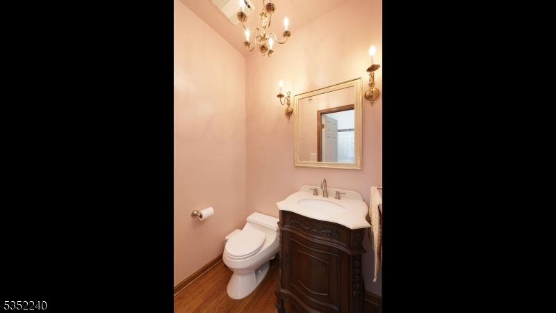 Bridgewater Twp., New Jersey, 07920, United States, 5 Bedrooms Bedrooms, ,4 BathroomsBathrooms,Residential,For Sale,1784085
