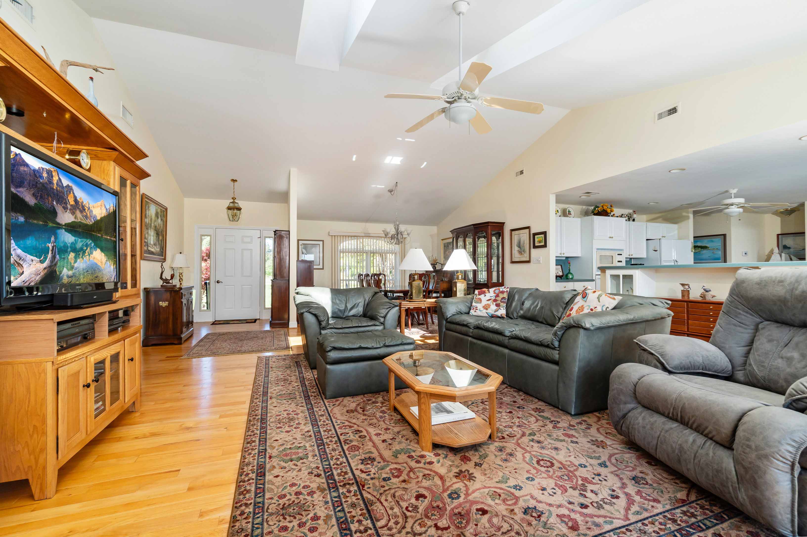 Oriental, North Carolina, 28571, United States, 3 Bedrooms Bedrooms, ,2 BathroomsBathrooms,Residential,For Sale,1982207