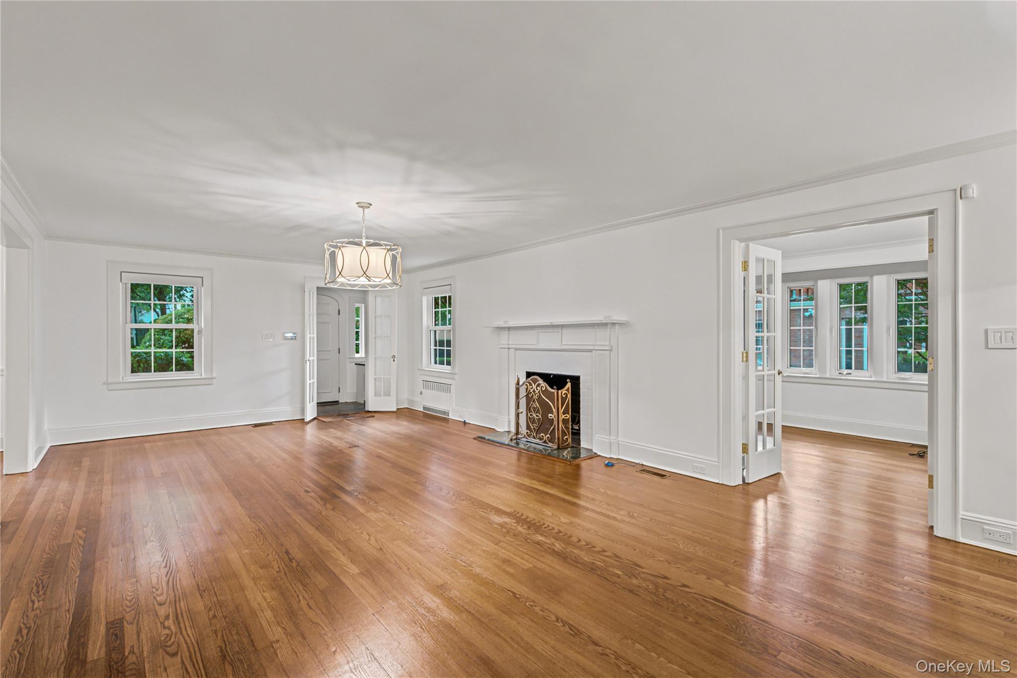  118 4th Street, Garden City, NY, 11530 - 物件實景