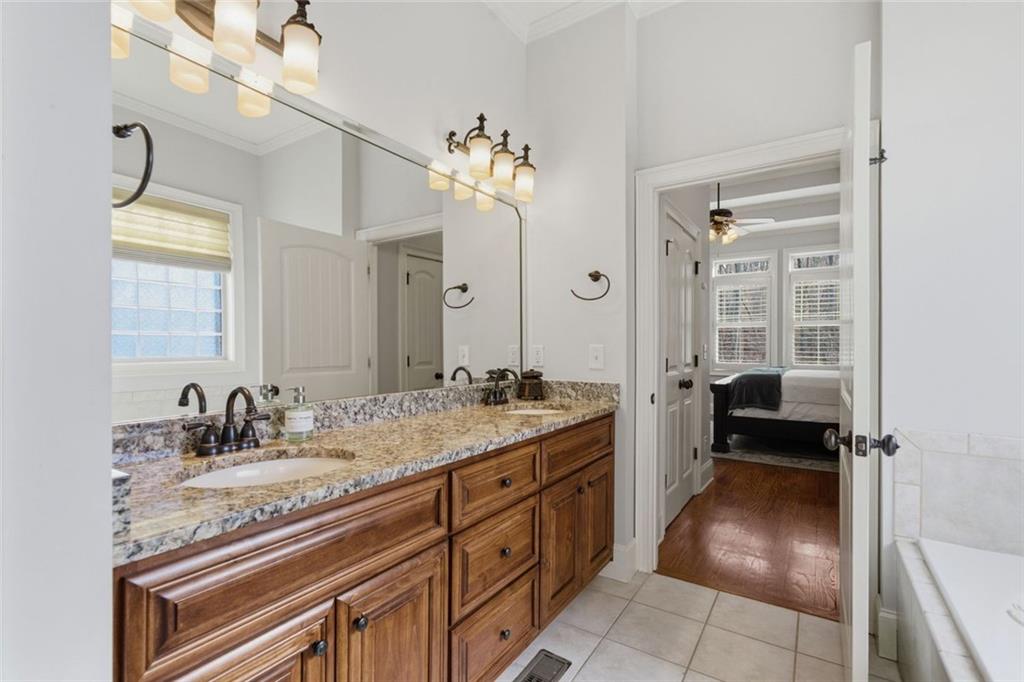 Cumming, Georgia, 30040, United States, 4 Bedrooms Bedrooms, ,5 BathroomsBathrooms,Residential,For Sale,2023621