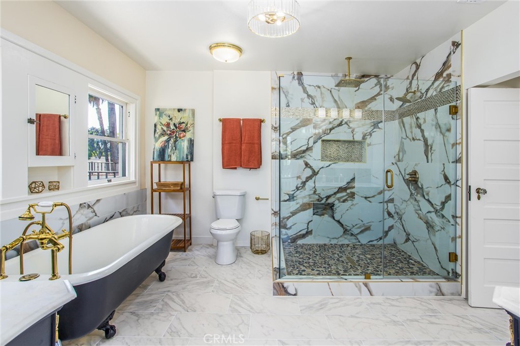 Redlands, California, 92373, United States, 5 Bedrooms Bedrooms, ,4 BathroomsBathrooms,Residential,For Sale,1982163