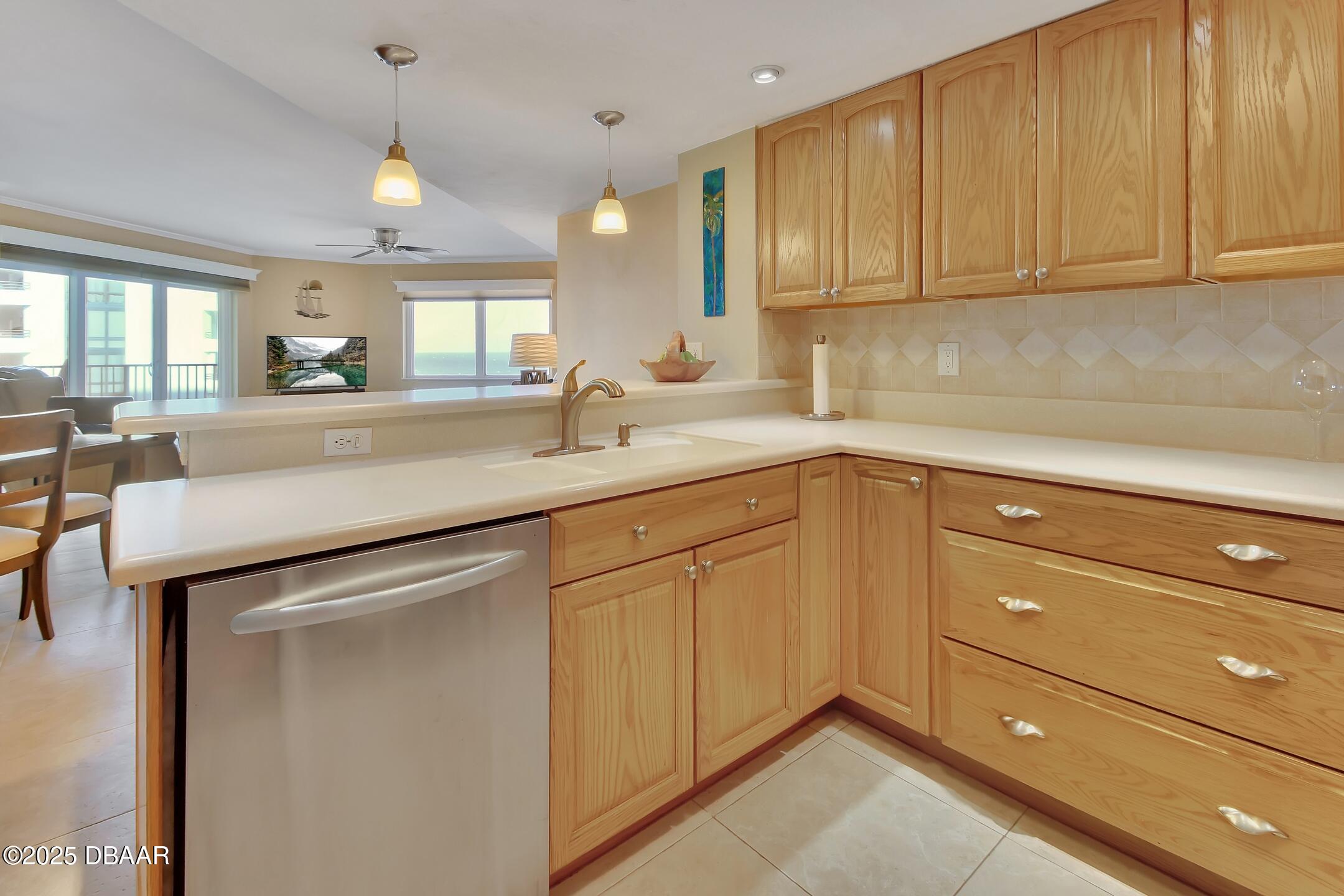 Daytona Beach, Florida, 32118, United States, 2 Bedrooms Bedrooms, ,2 BathroomsBathrooms,Residential,For Sale,1692742