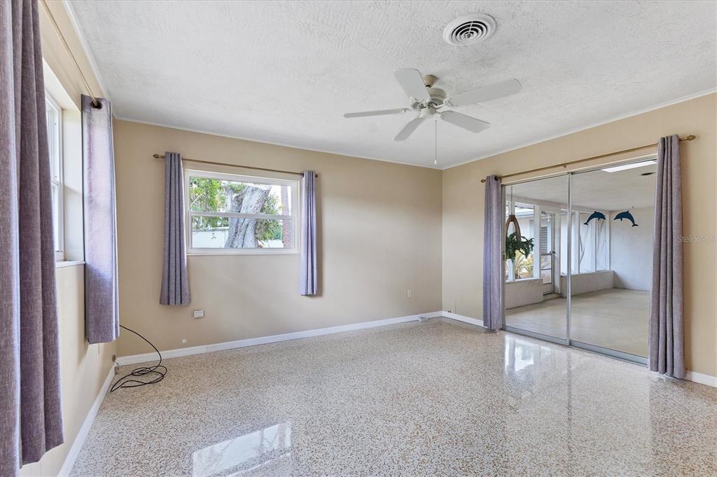 Bradenton, Florida, 34208, United States, 3 Bedrooms Bedrooms, ,2 BathroomsBathrooms,Residential,For Sale,1960554