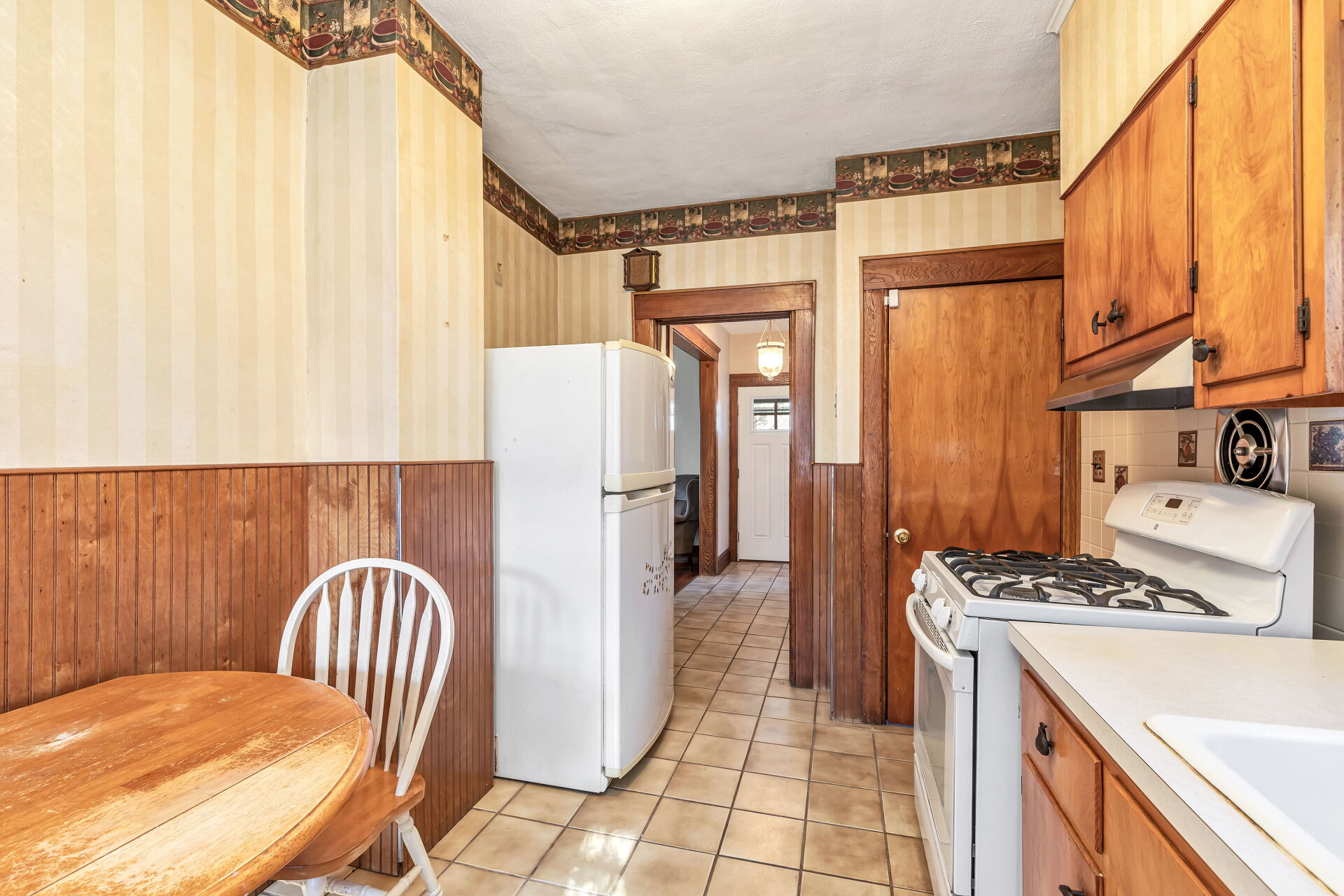 111 Besler Ave, Cranford Township, New Jersey, 07016, United States, 4 Bedrooms Bedrooms, ,Residential,For Sale,111 Besler Ave,1431698